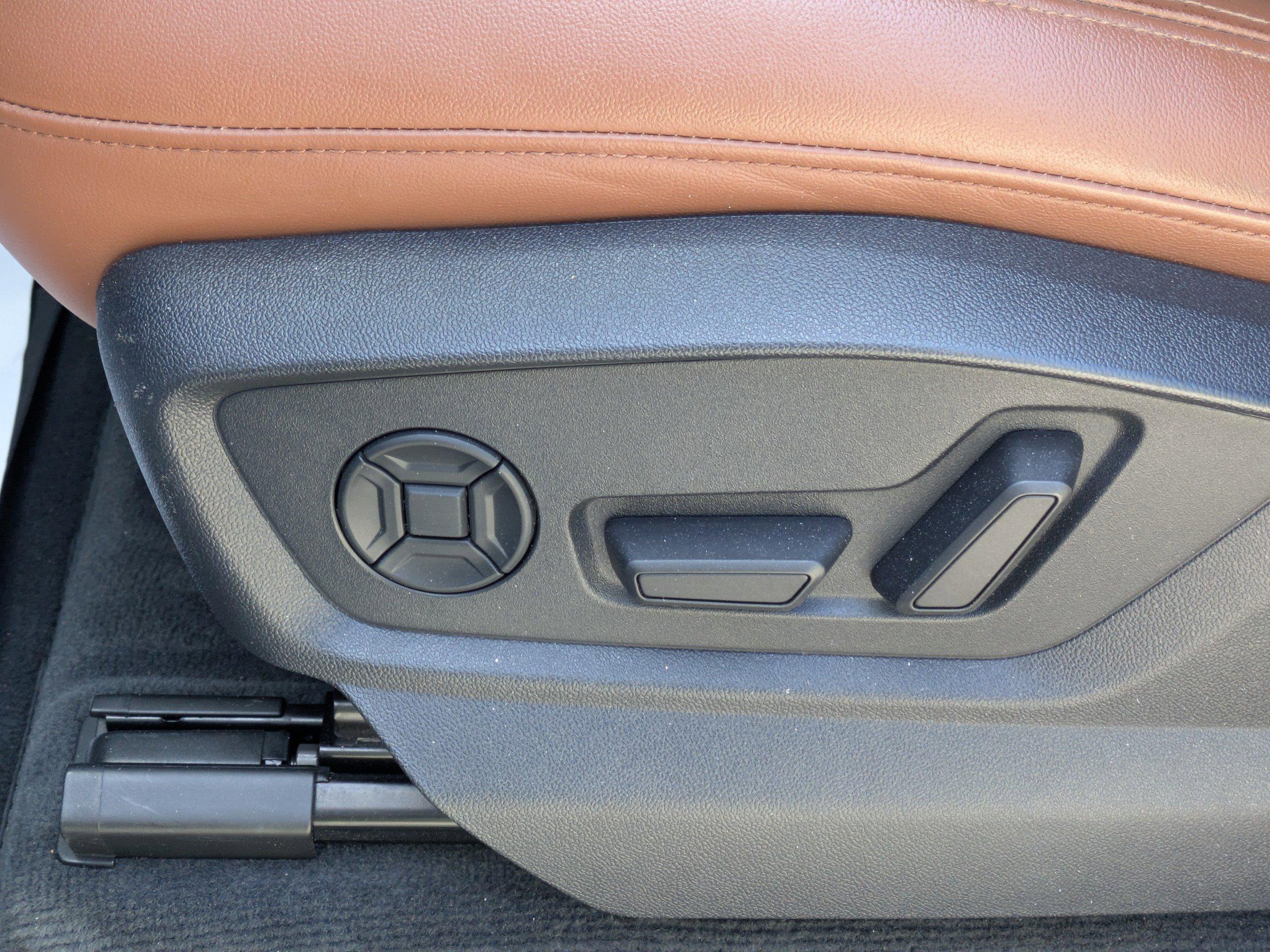 Audi Q8 Sport Utility Premium Plus With Navigation & Awd - Thumbnail 16