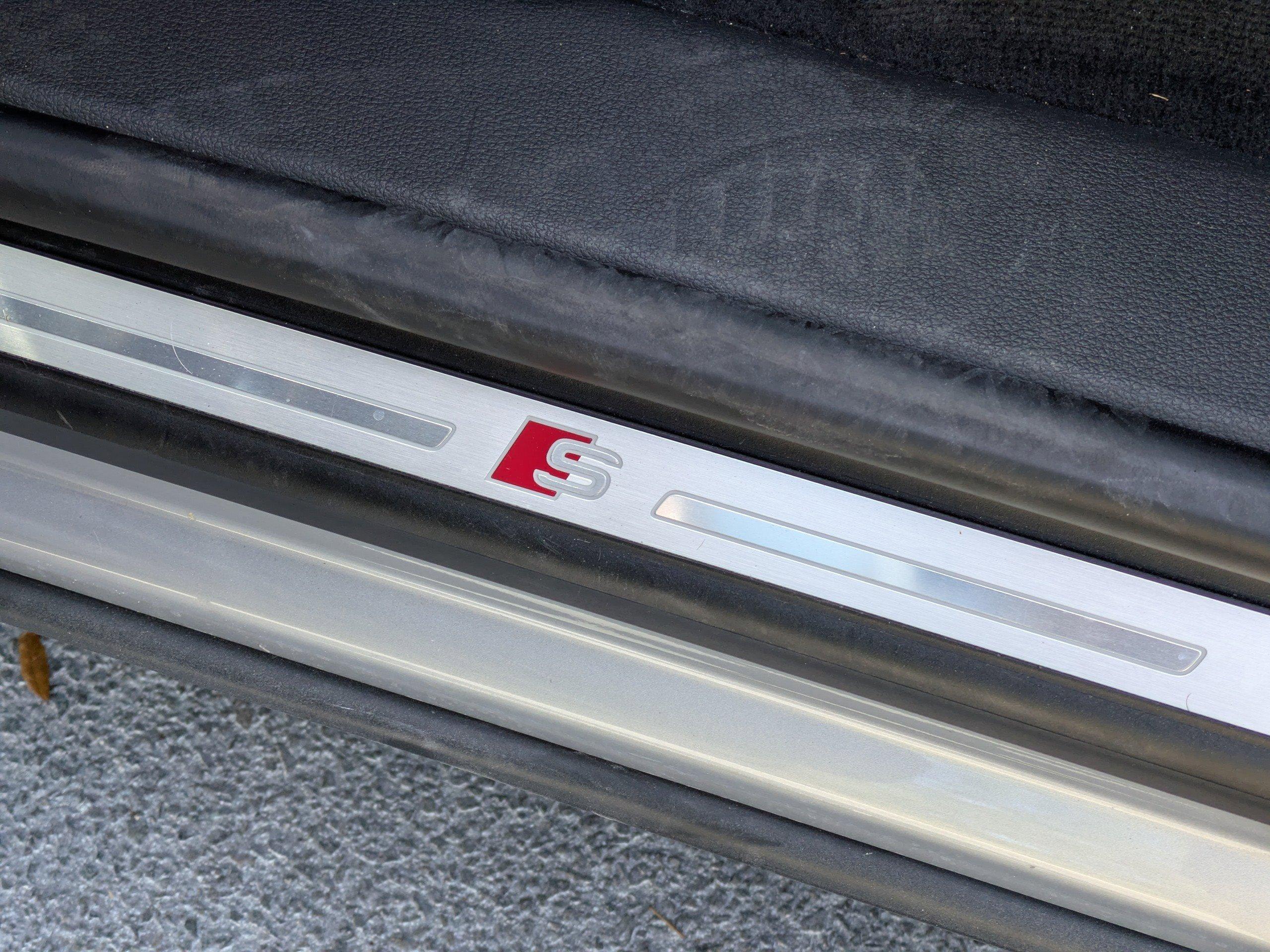 Audi Q8 Sport Utility Premium Plus With Navigation & Awd - Thumbnail 14