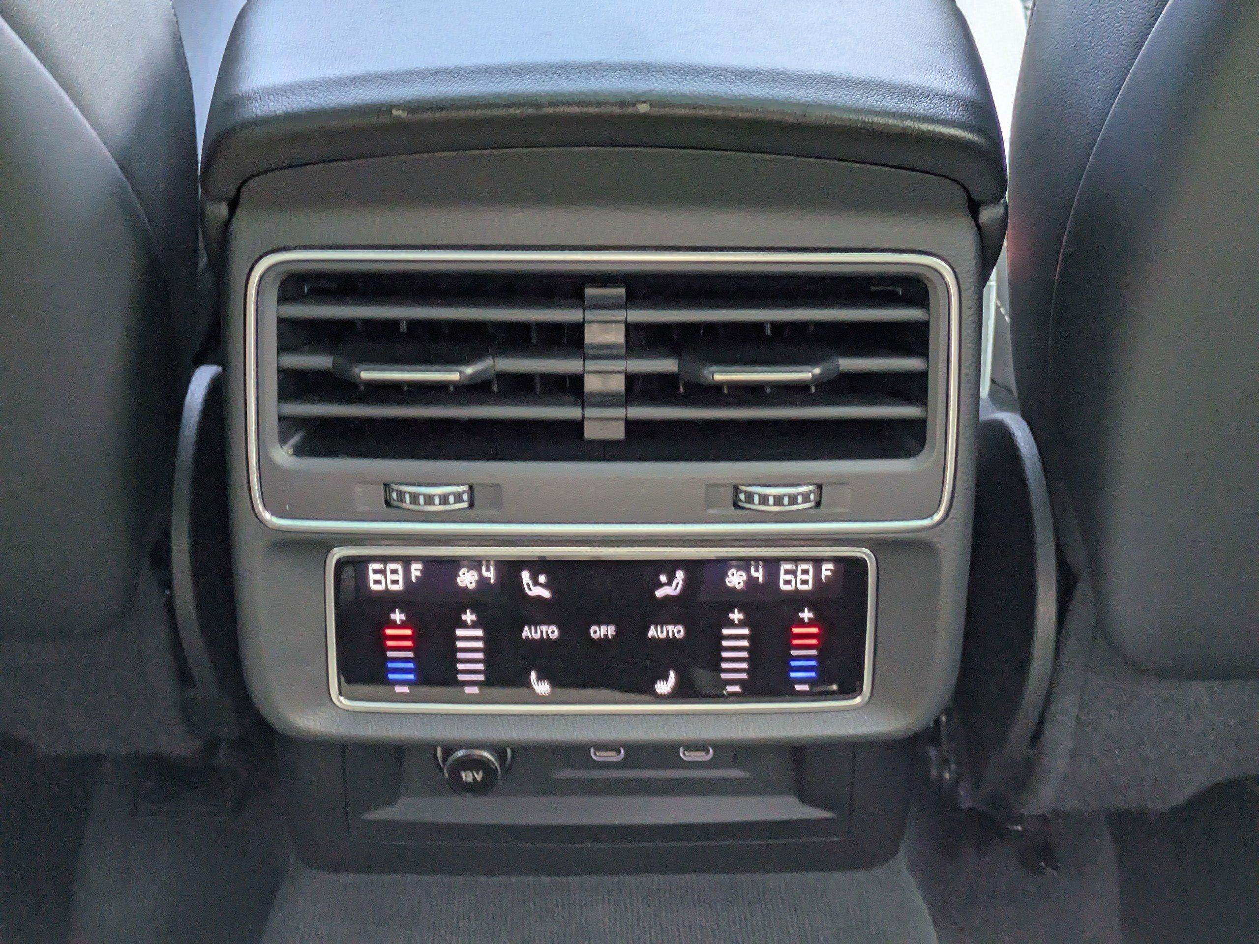 Audi Q8 Sport Utility Premium Plus With Navigation & Awd - Thumbnail 17