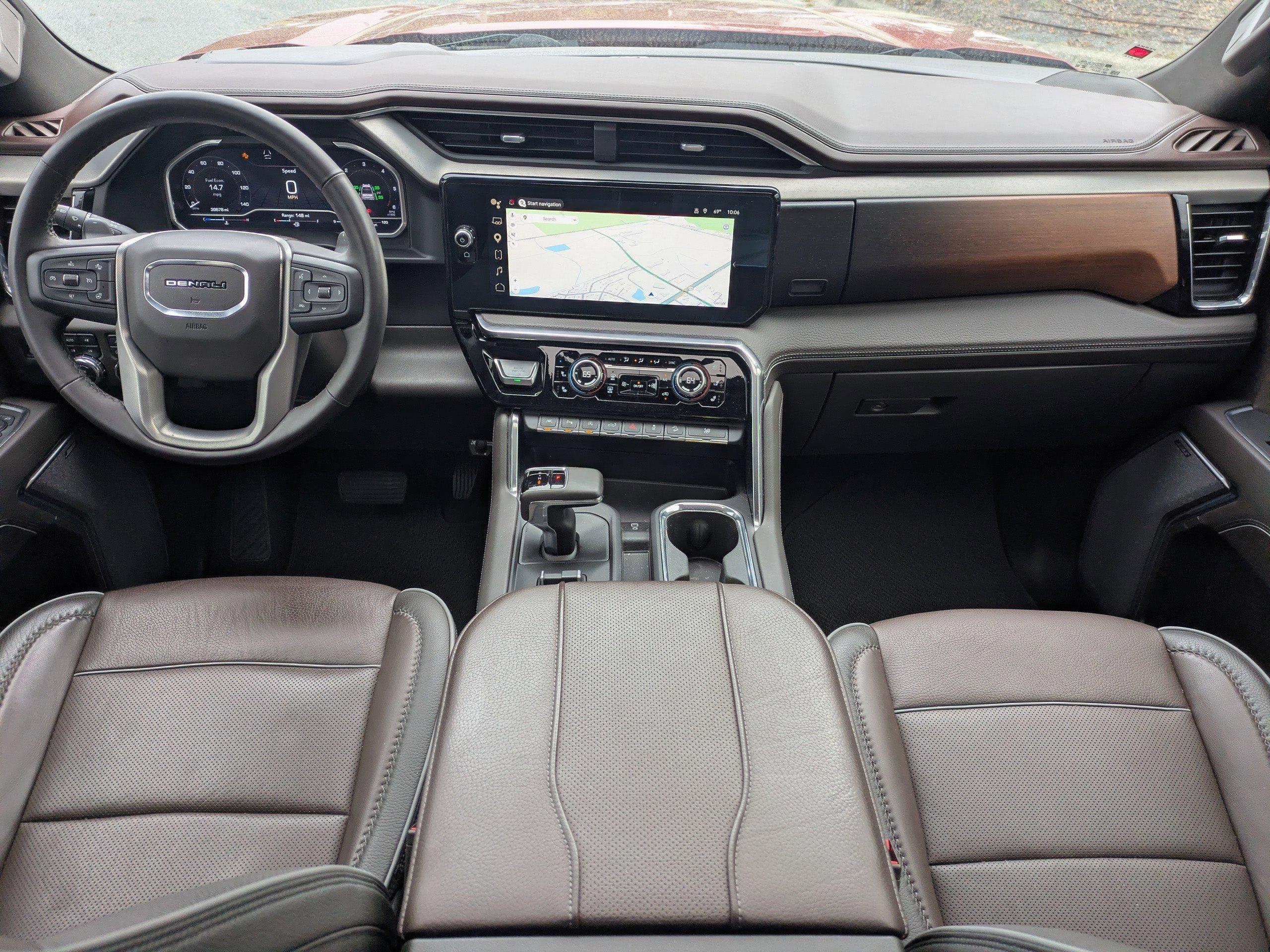 Gmc Sierra 1500 Crew Cab Pickup Denali With Navigation & 4Wd - Thumbnail 10