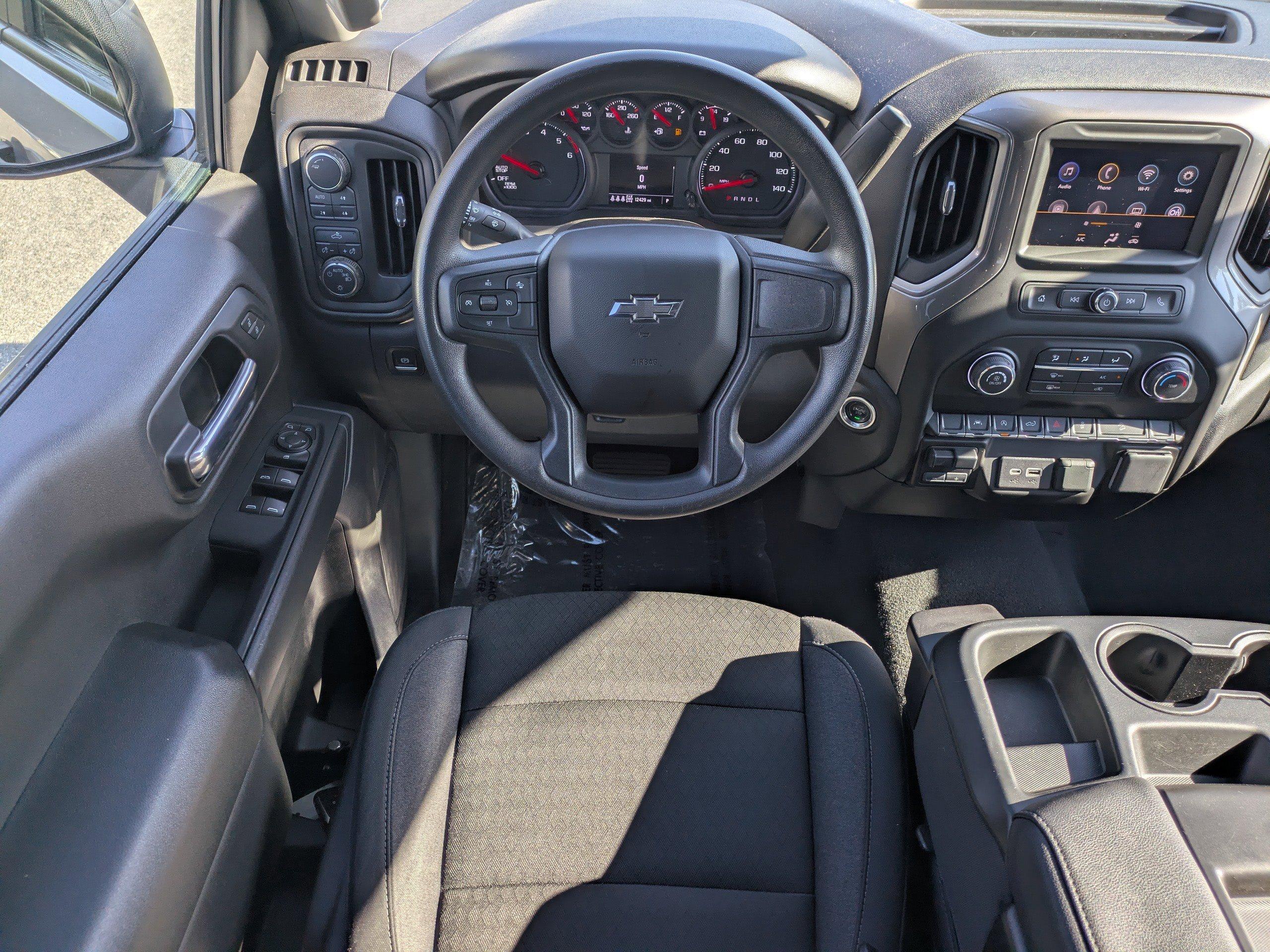 Chevrolet Silverado 1500 Crew Cab Pickup Custom Trail Boss With Navigation & 4Wd - Thumbnail 16