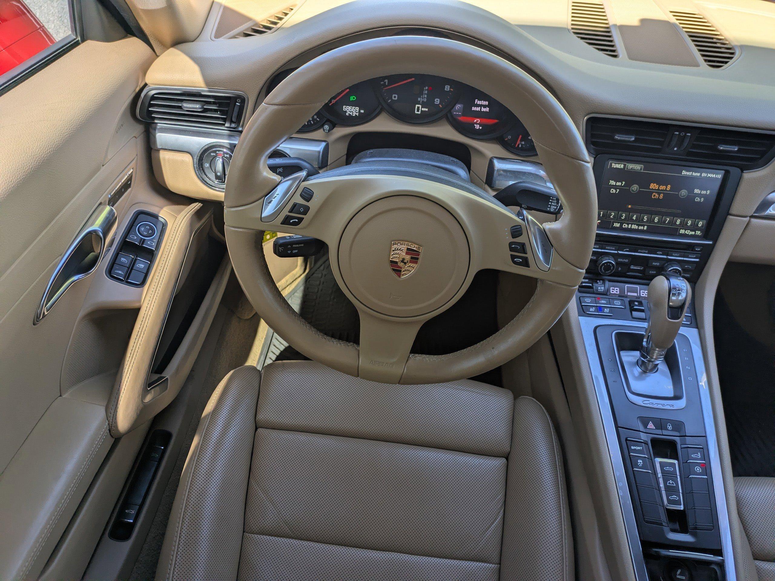 Porsche 911 Convertible Carrera With Navigation - Thumbnail 17