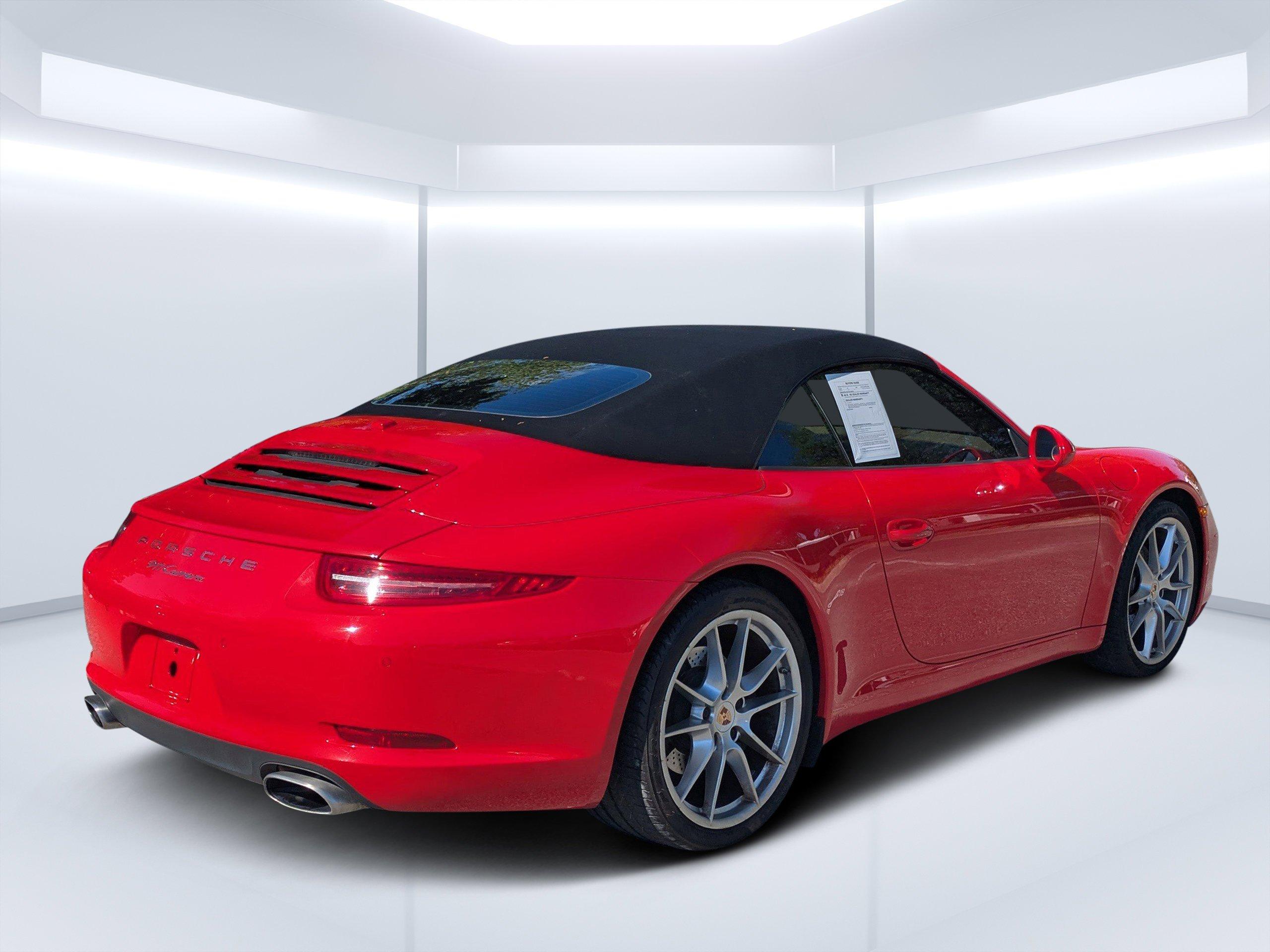 Porsche 911 Convertible Carrera With Navigation - Thumbnail 4