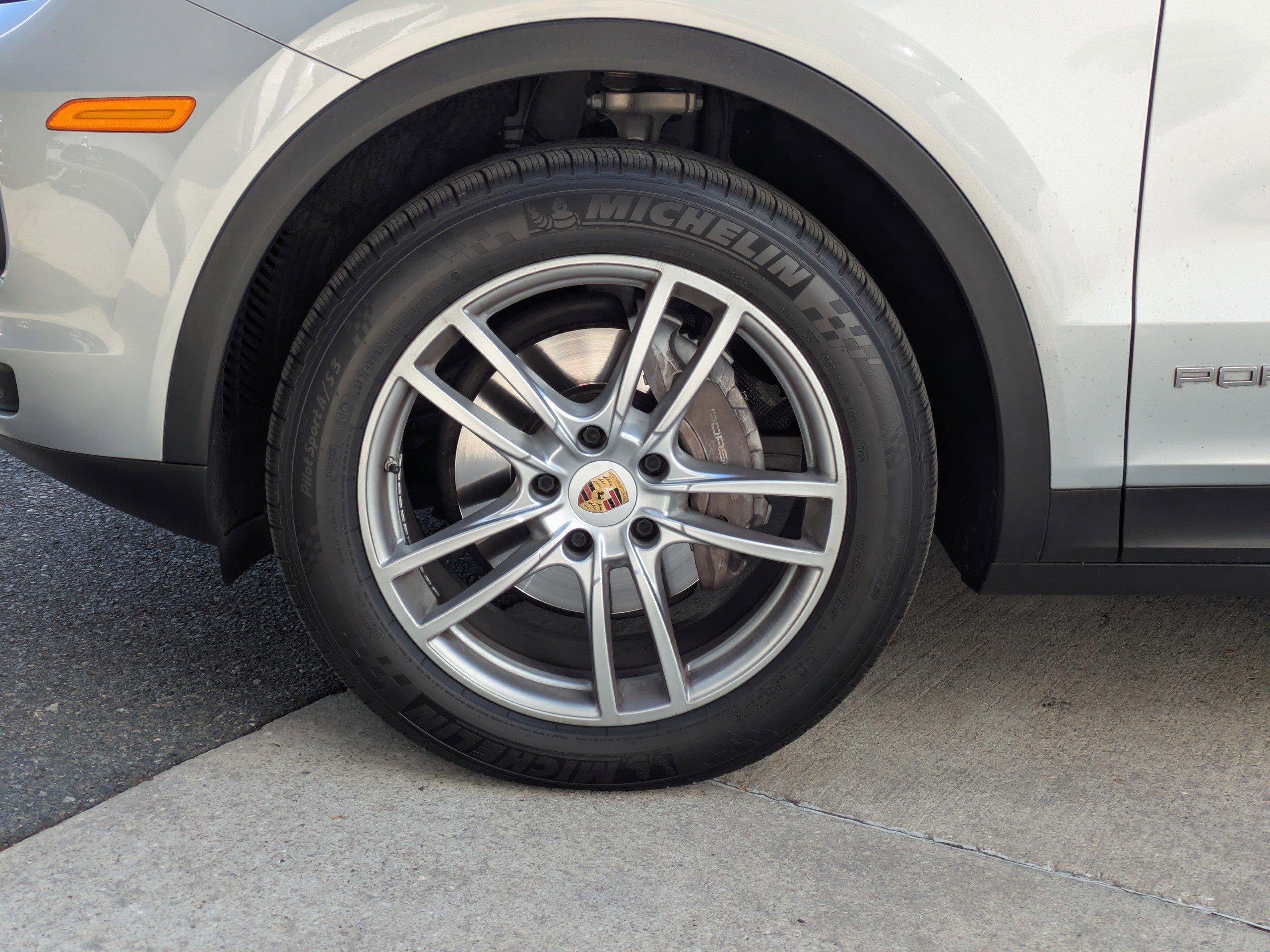 Porsche Cayenne Sport Utility Base With Navigation & Awd - Thumbnail 11