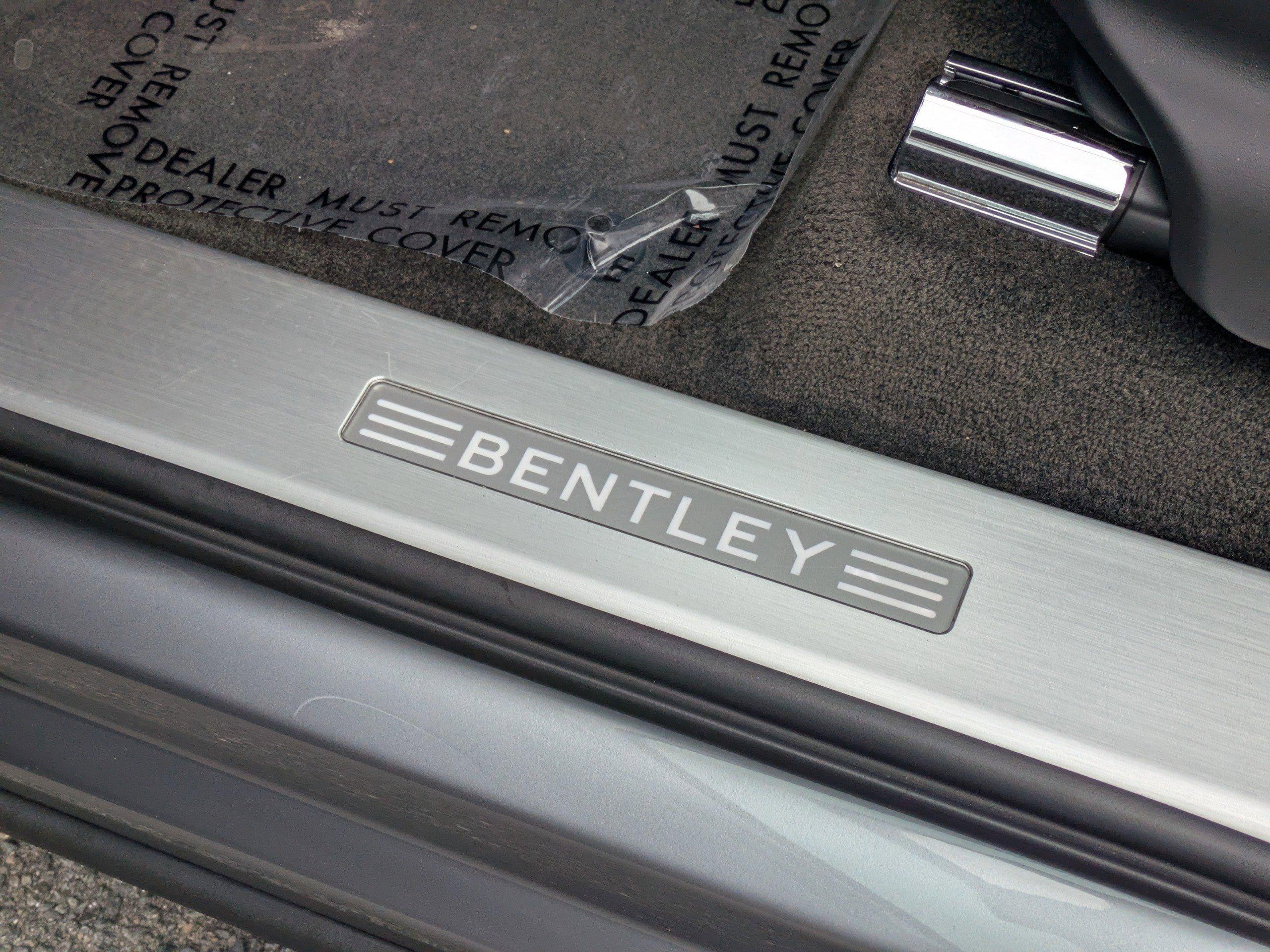 Bentley Bentayga Sport Utility V8 With Navigation & Awd - Thumbnail 15