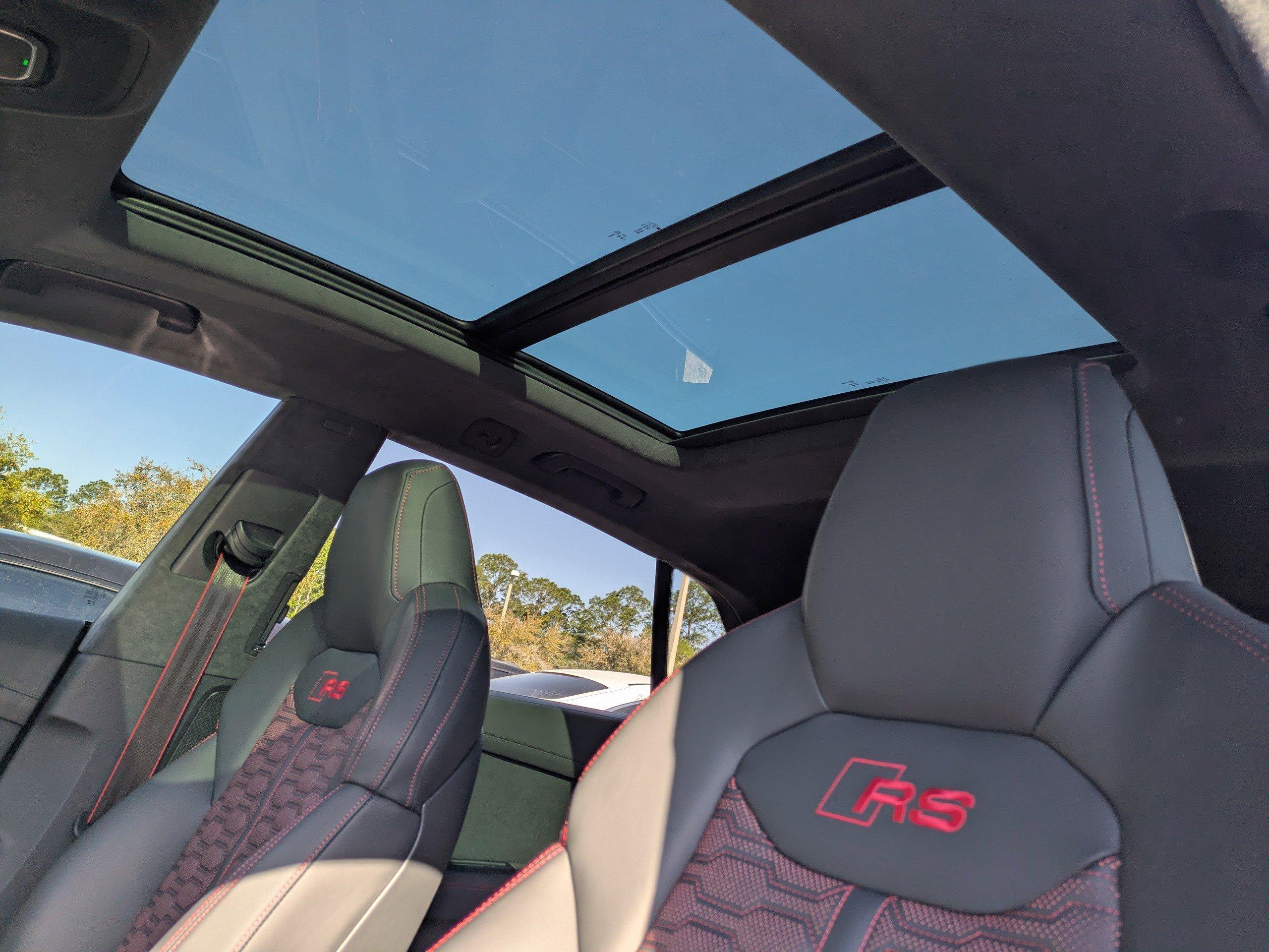 Audi Rs Q8 Sport Utility Performance With Navigation & Awd - Thumbnail 5