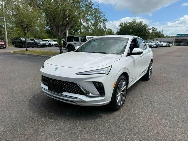 Buick Envista FWD 4dr Avenir - View 1