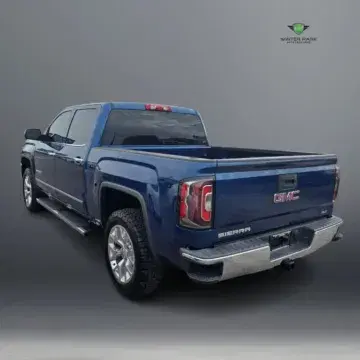 GMC Sierra 1500 Crew Cab Slt Pickup 4D 5 3/4 Ft - Thumbnail 4