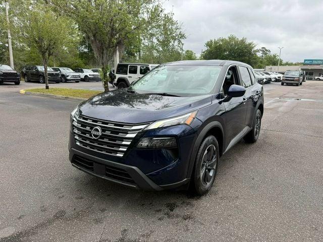 Nissan Rogue FWD SV - View 1