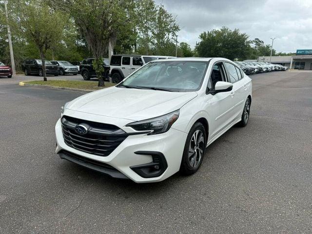 Subaru Legacy Premium AWD - View 1