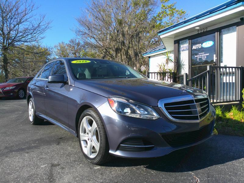 Mercedes-Benz E-Classe350 Sport Sedan - Thumbnail 4