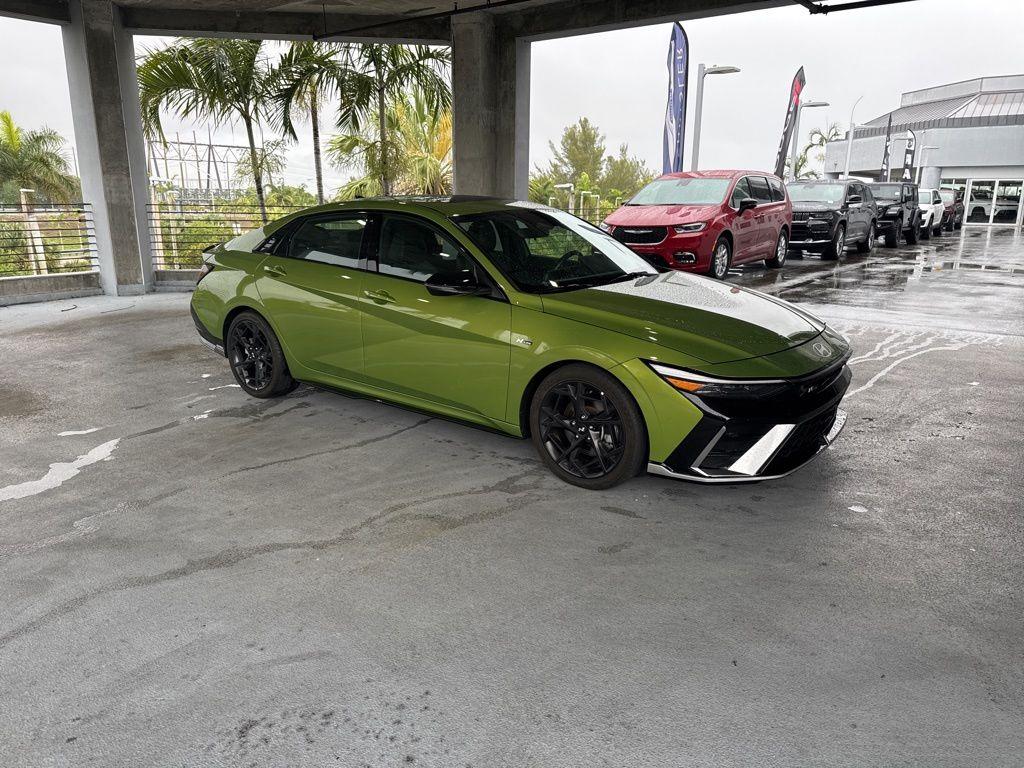 Hyundai Elantra - View 1