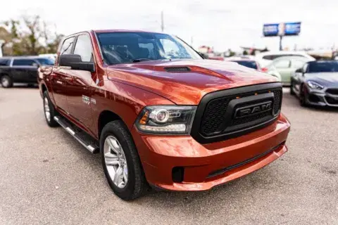 Ram 1500 Crew Cab Sport Pickup 4D 5 1/2 Ft - Thumbnail 3