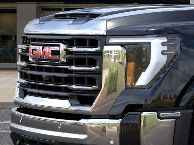 Gmc Sierra 2500 Hd Slt Four Wheel Drive Crew Cab - Thumbnail 15