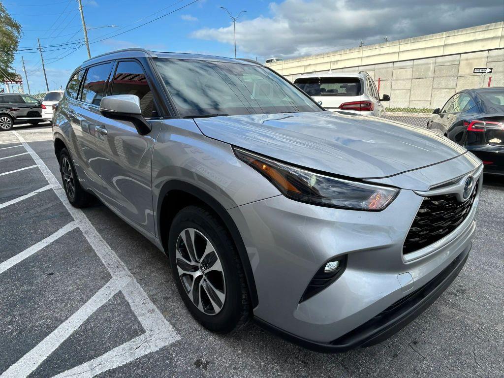 Toyota Highlander Hybrid - Thumbnail 9