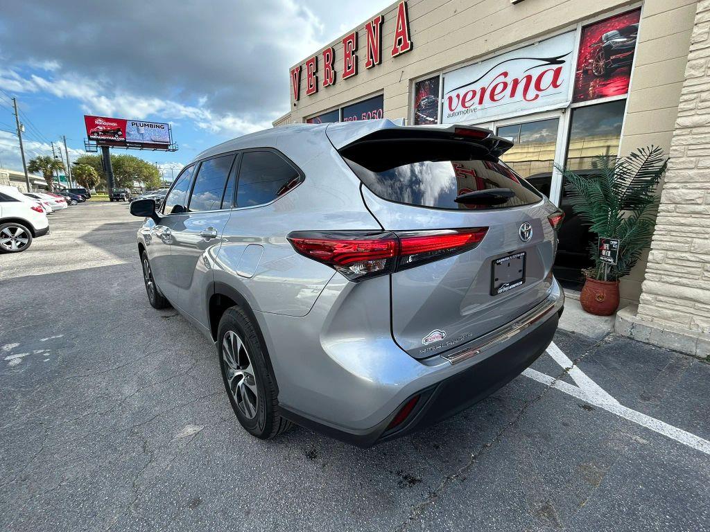 Toyota Highlander Hybrid - Thumbnail 6