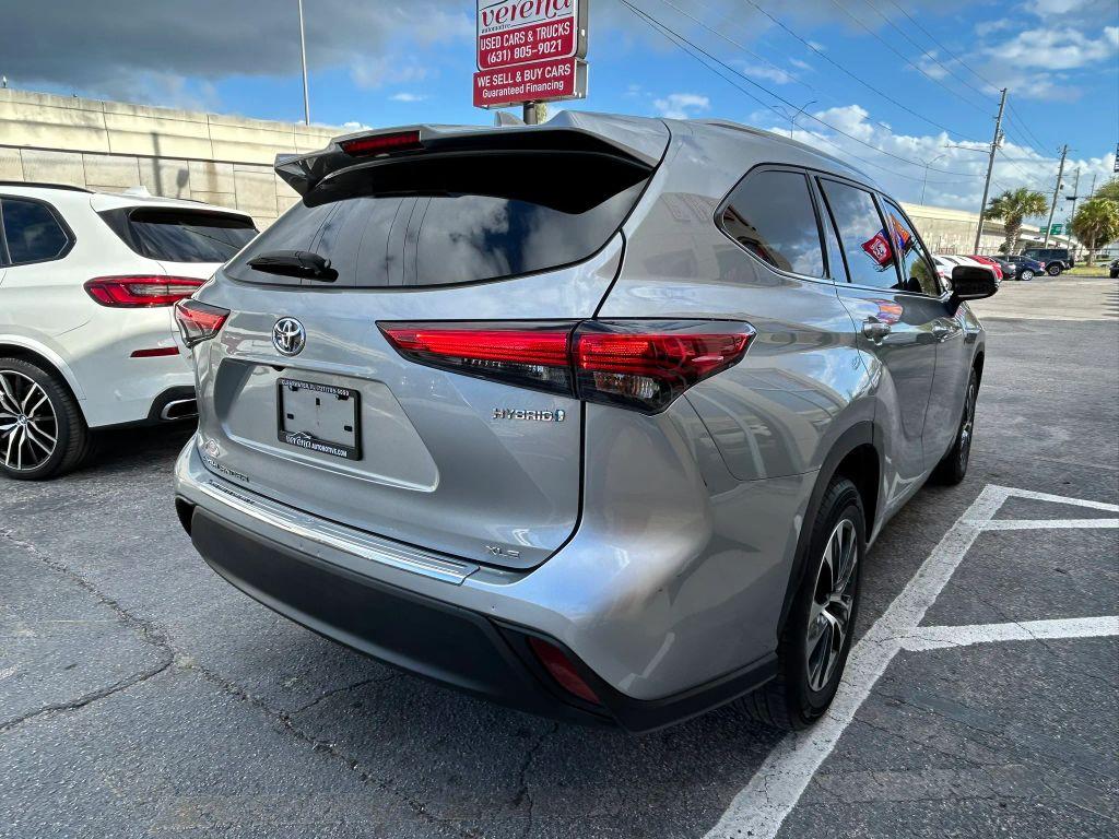 Toyota Highlander Hybrid - Thumbnail 8