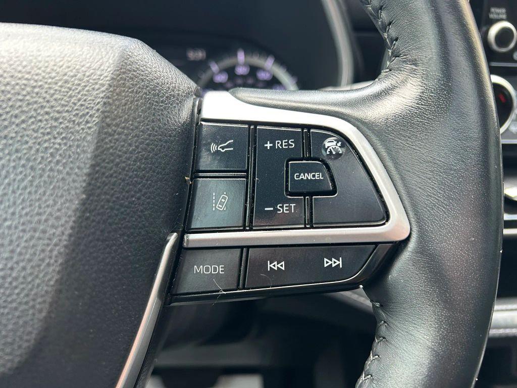 Toyota Highlander Hybrid - Thumbnail 17