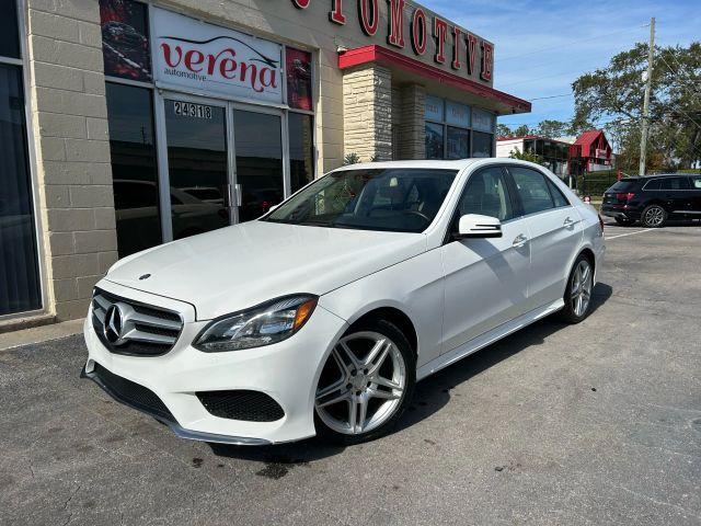 Tesla Model 3 - Thumbnail 3