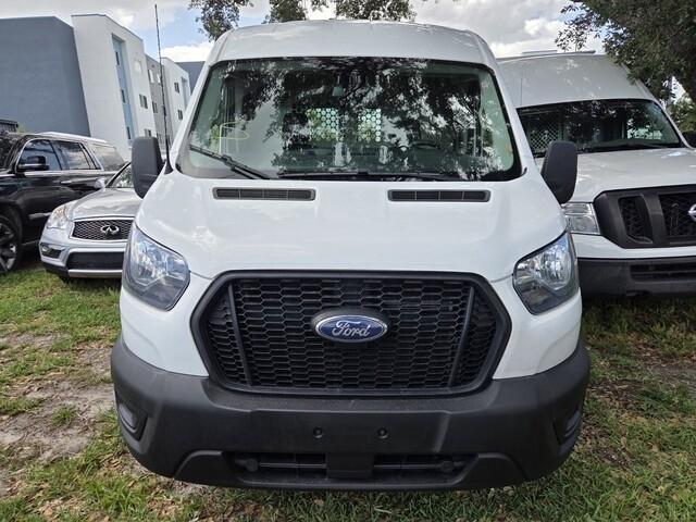 Ford Transit250 - Thumbnail 2