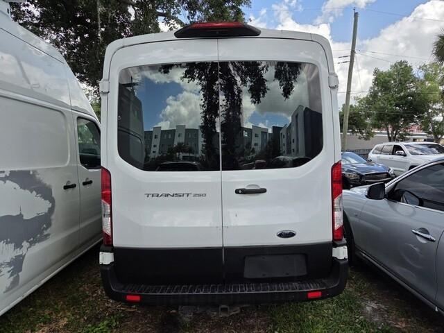 Ford Transit250 - Thumbnail 15