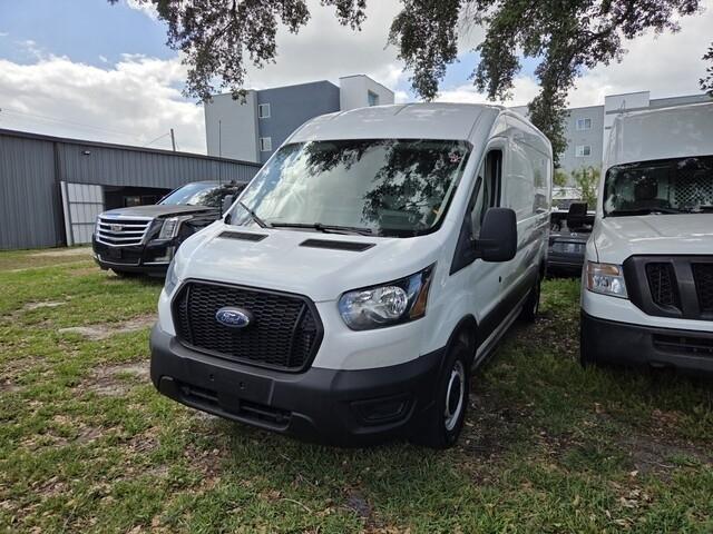 Ford Transit250 - Thumbnail 3