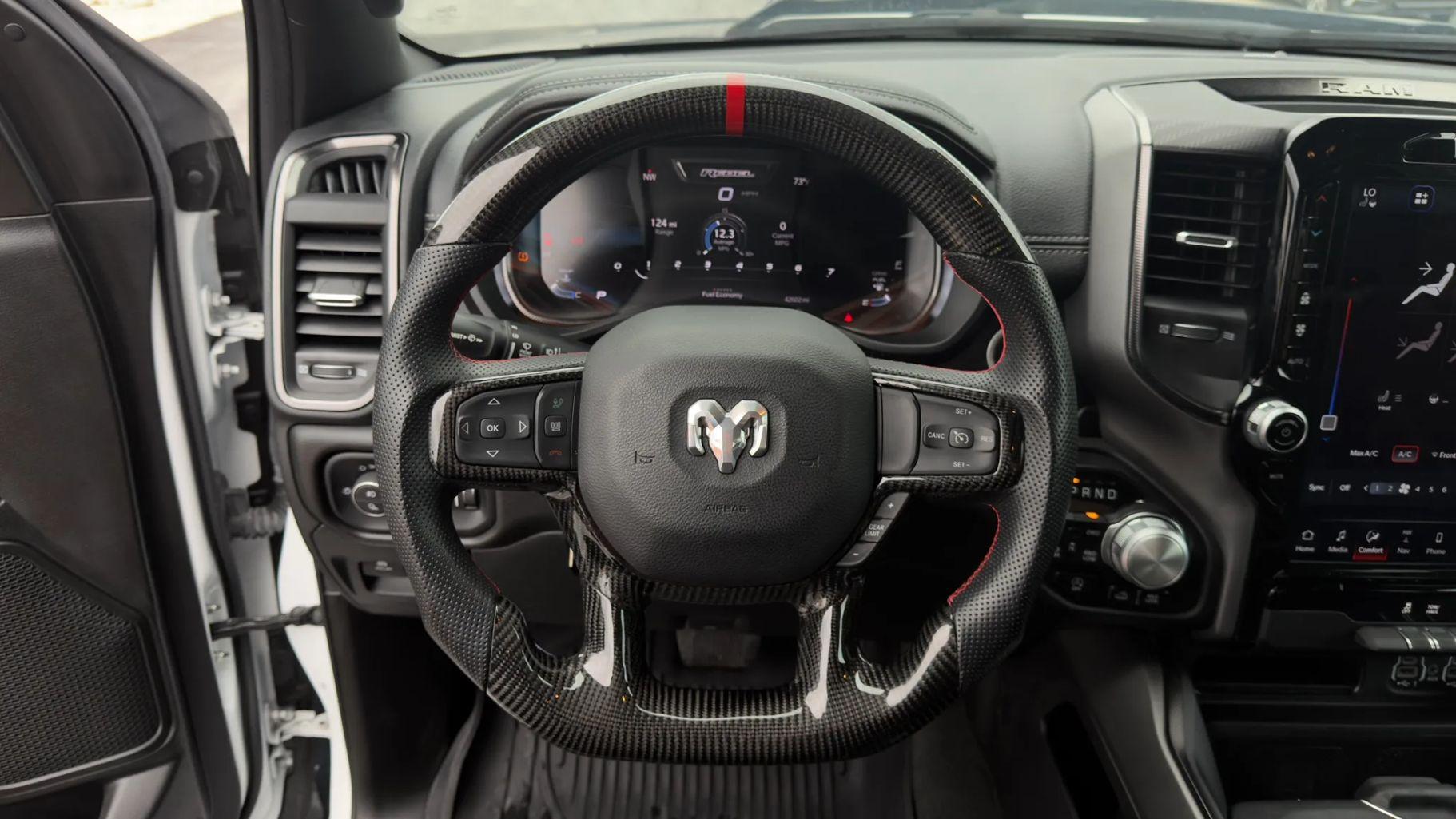 Ram 1500 Crew Cab - Thumbnail 4