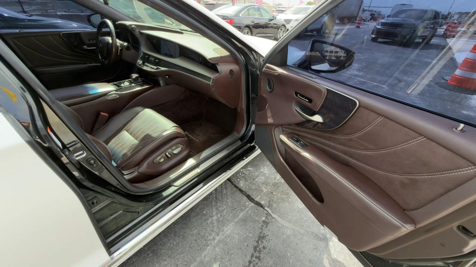 Lexus Ls - Thumbnail 17