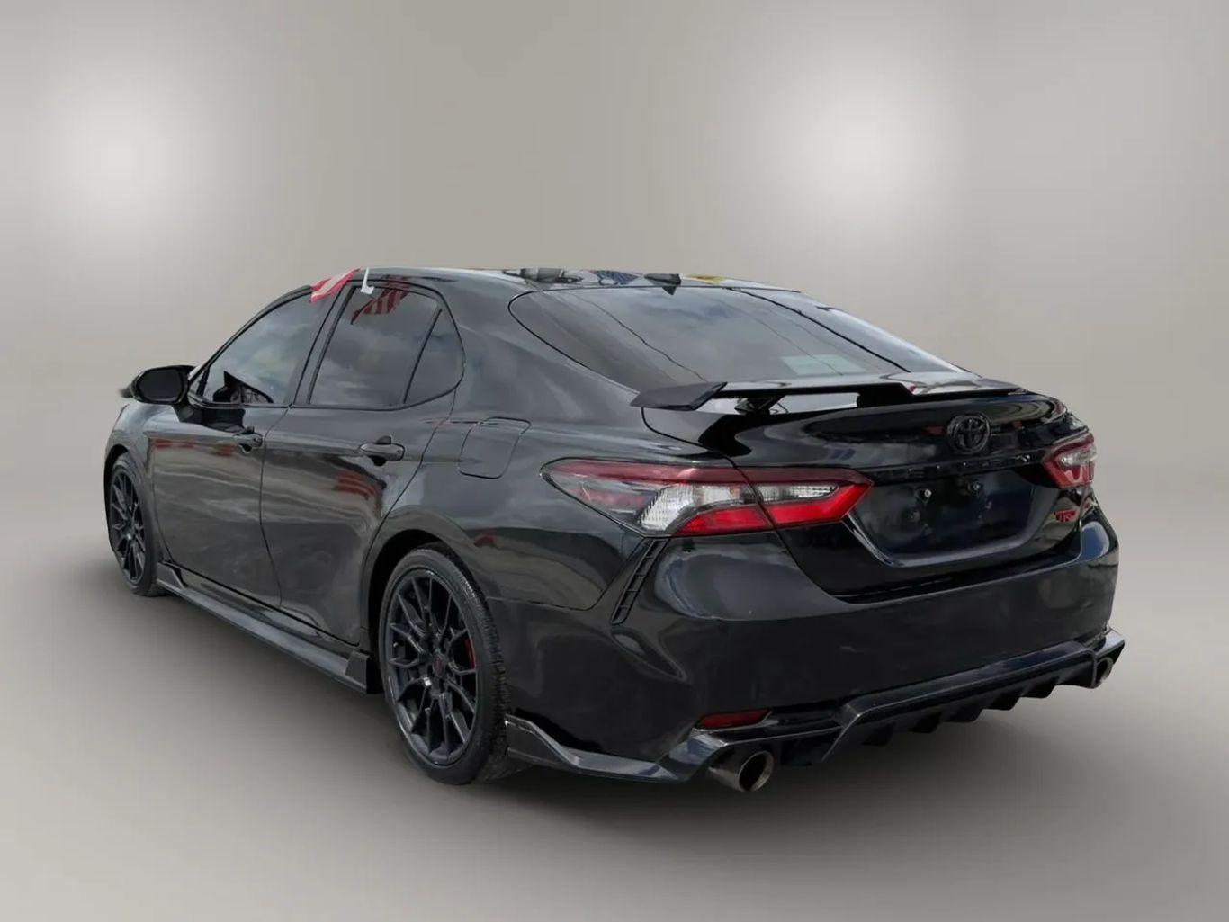 Toyota Camry - Thumbnail 12