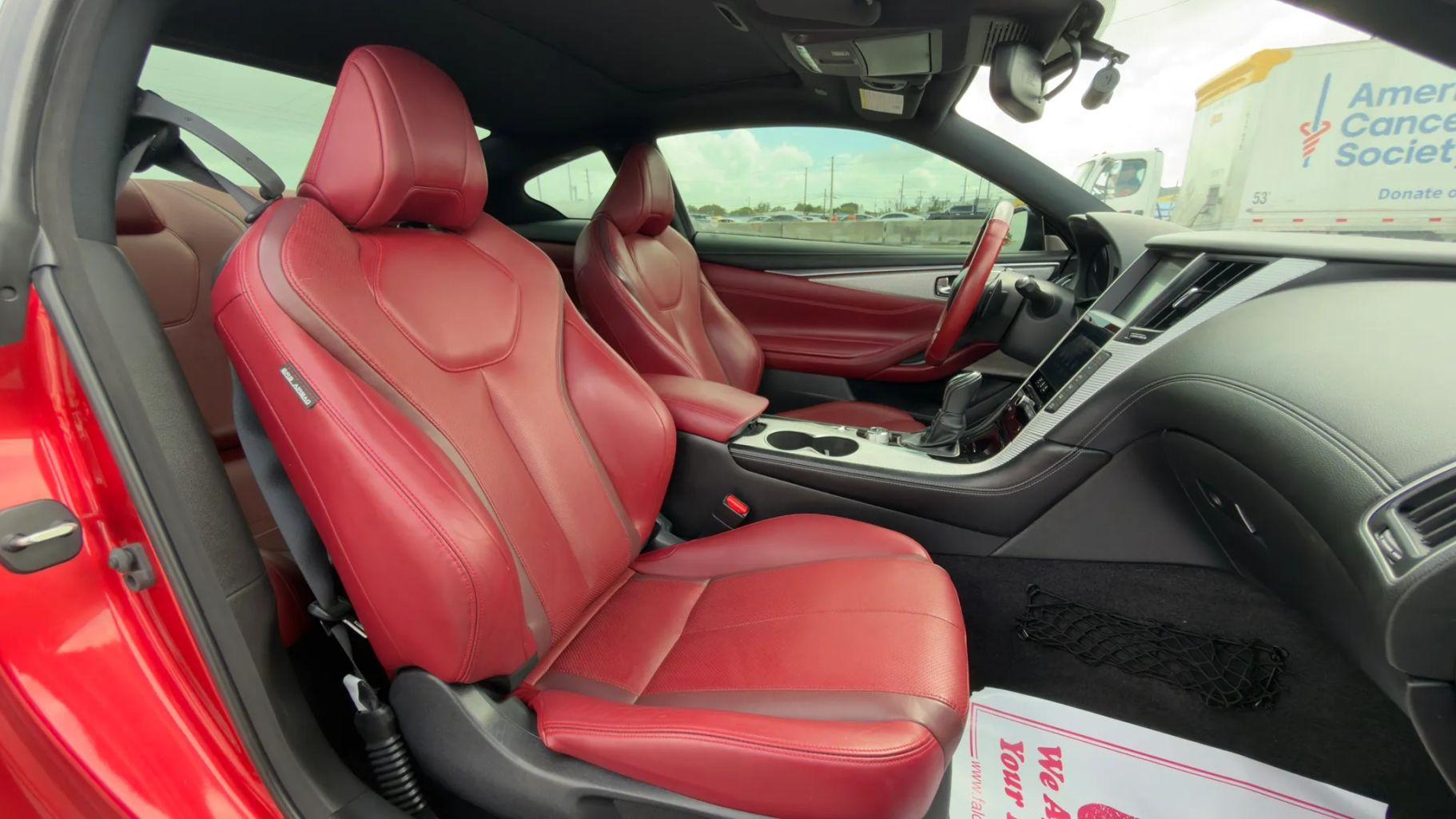 Infiniti Q60 - Thumbnail 20