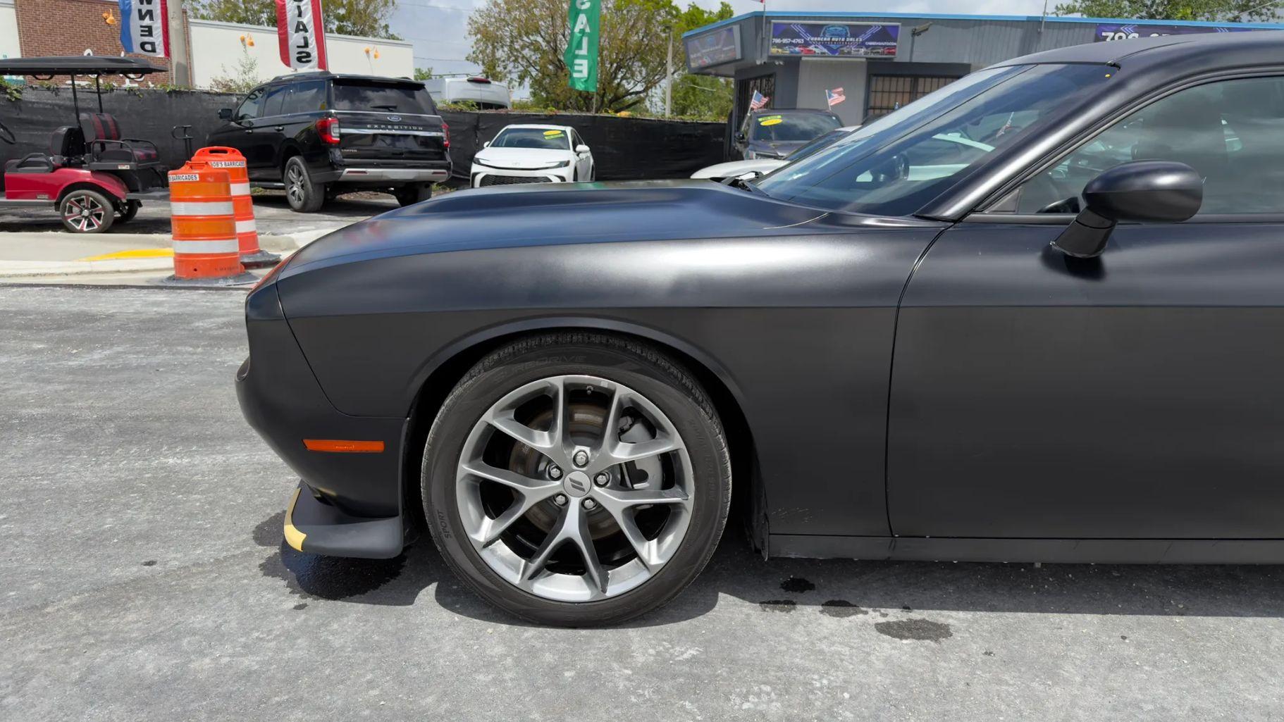 Dodge Challenger - Thumbnail 11