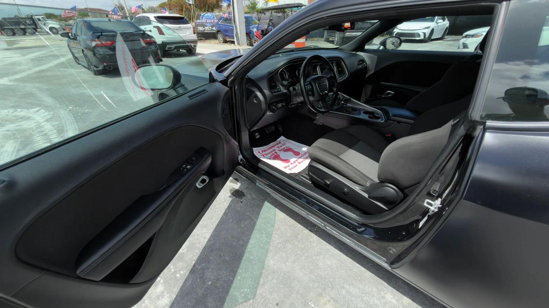 Dodge Challenger - Thumbnail 20