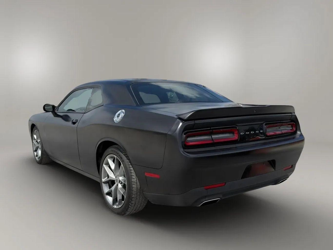 Dodge Challenger - Thumbnail 13