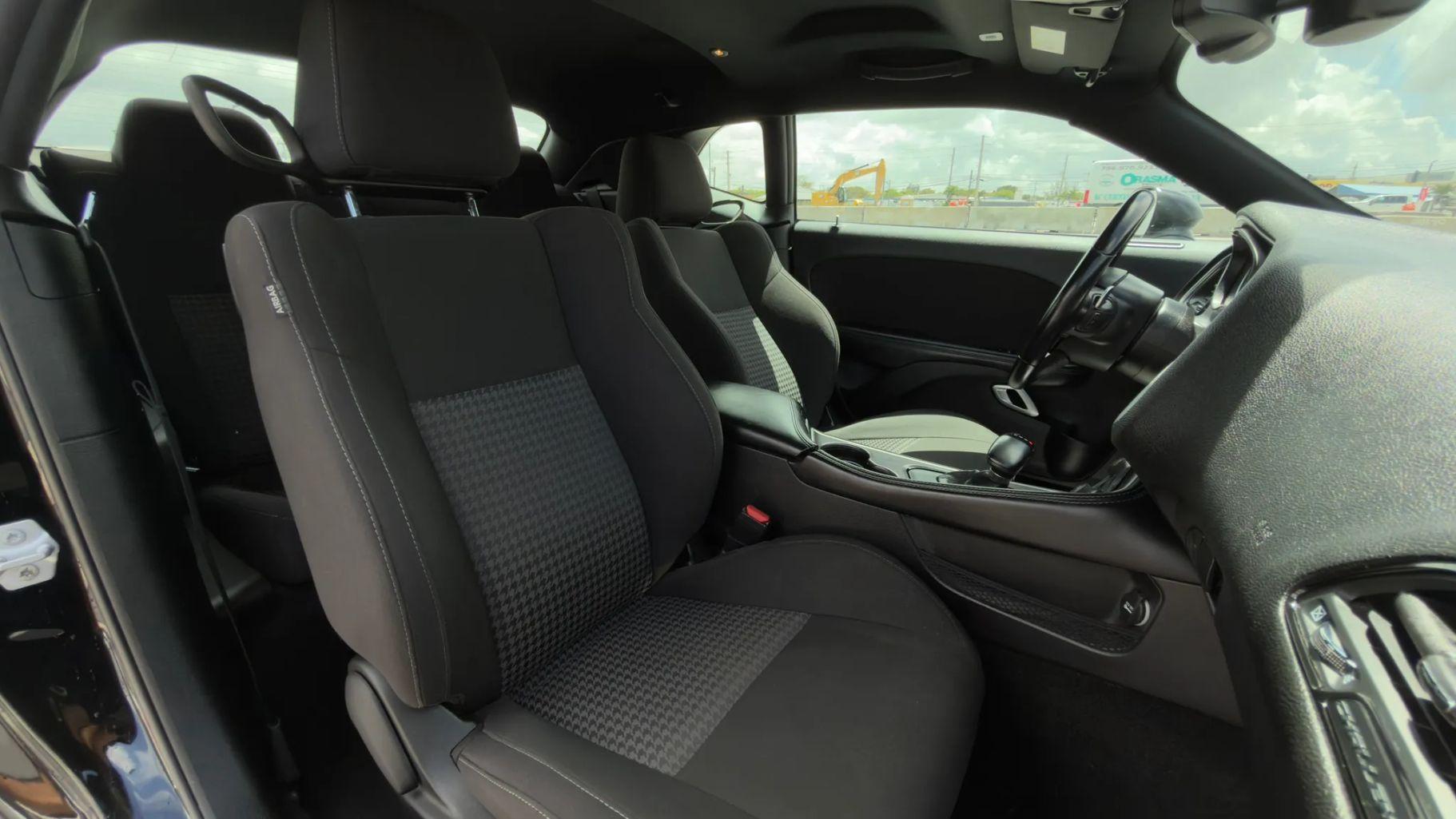 Dodge Challenger - Thumbnail 18