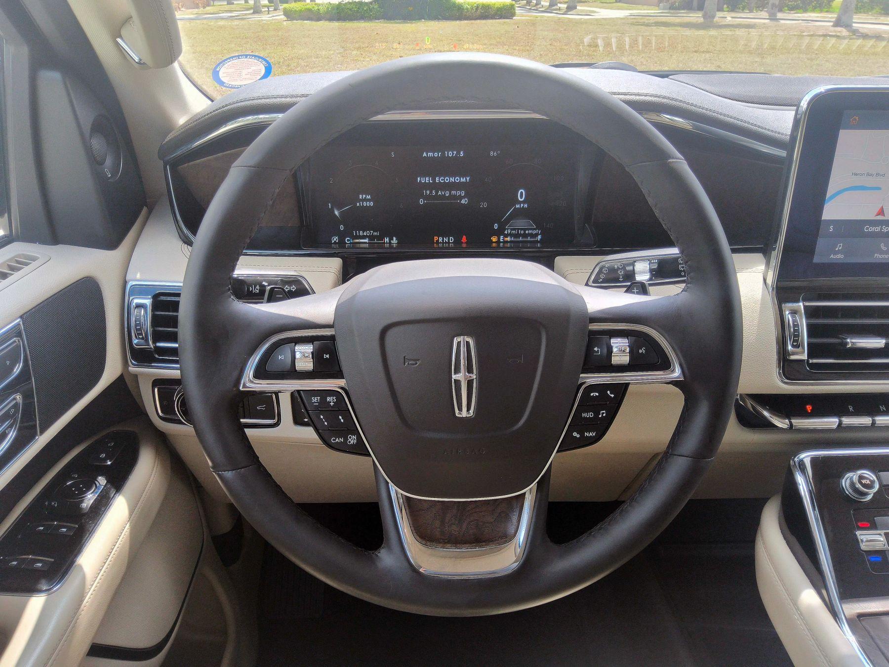 Lincoln Navigator - Thumbnail 7