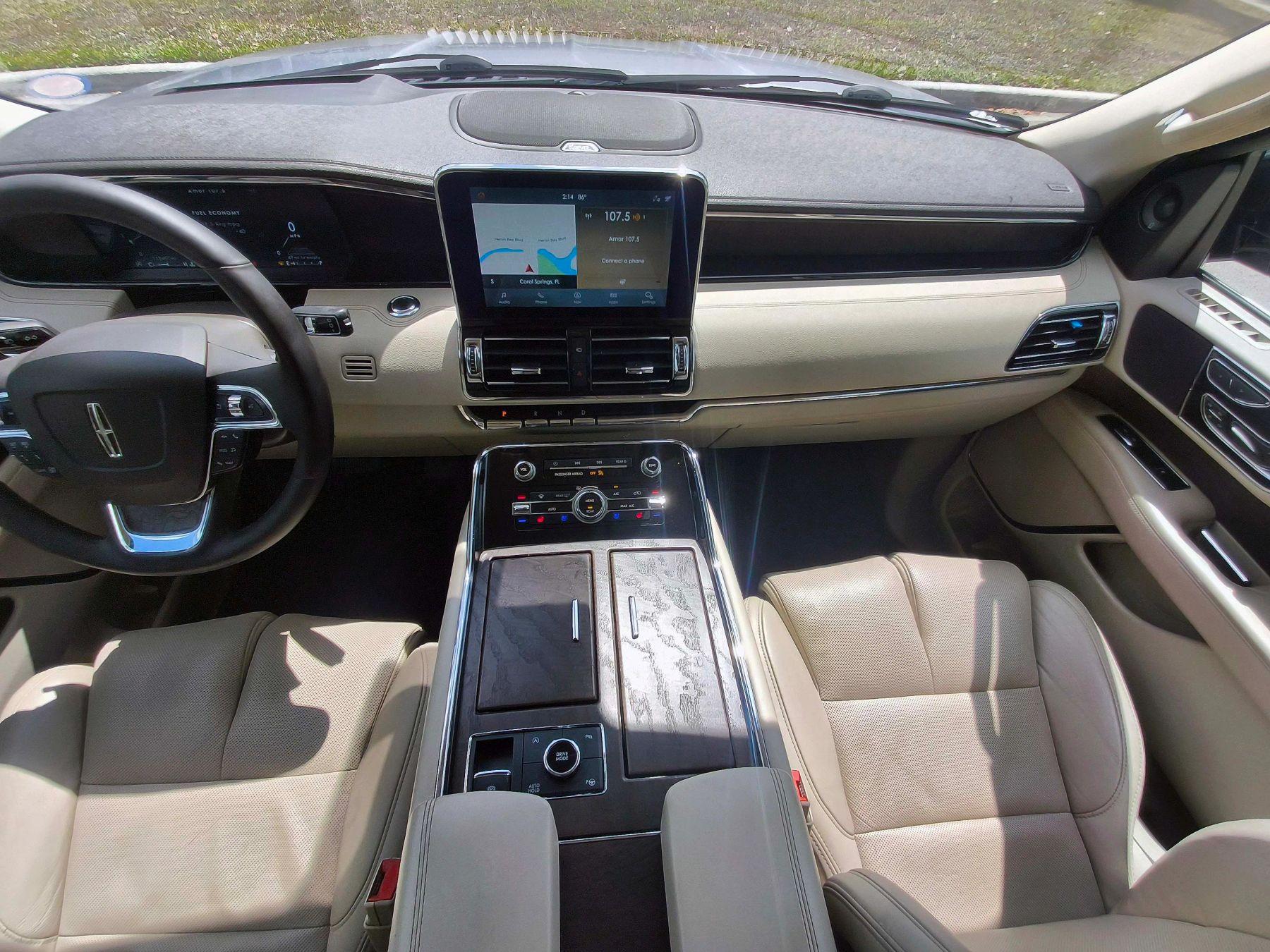 Lincoln Navigator - Thumbnail 9