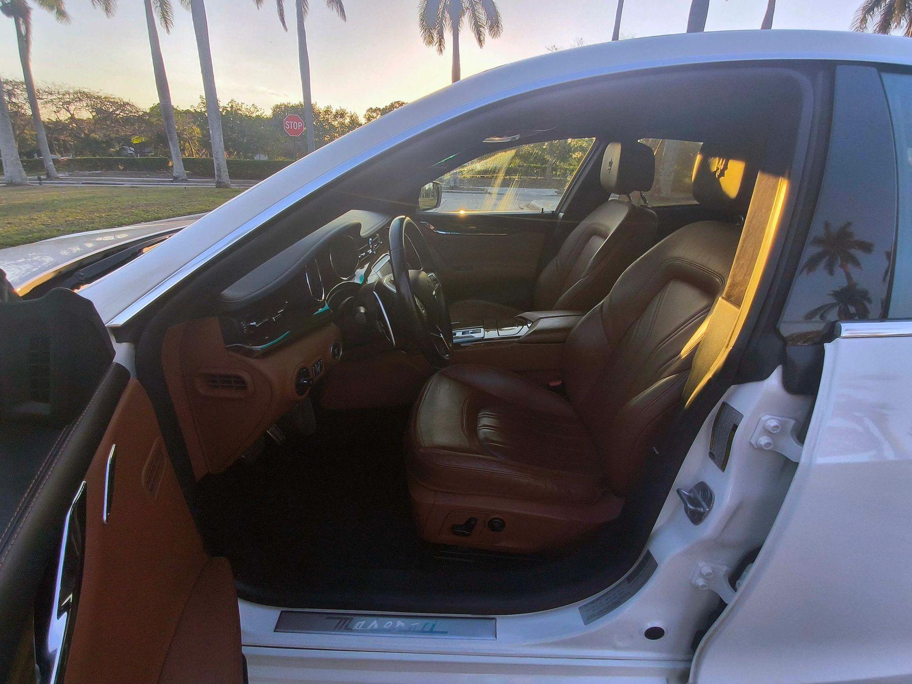 Maserati Quattroporte - Thumbnail 20