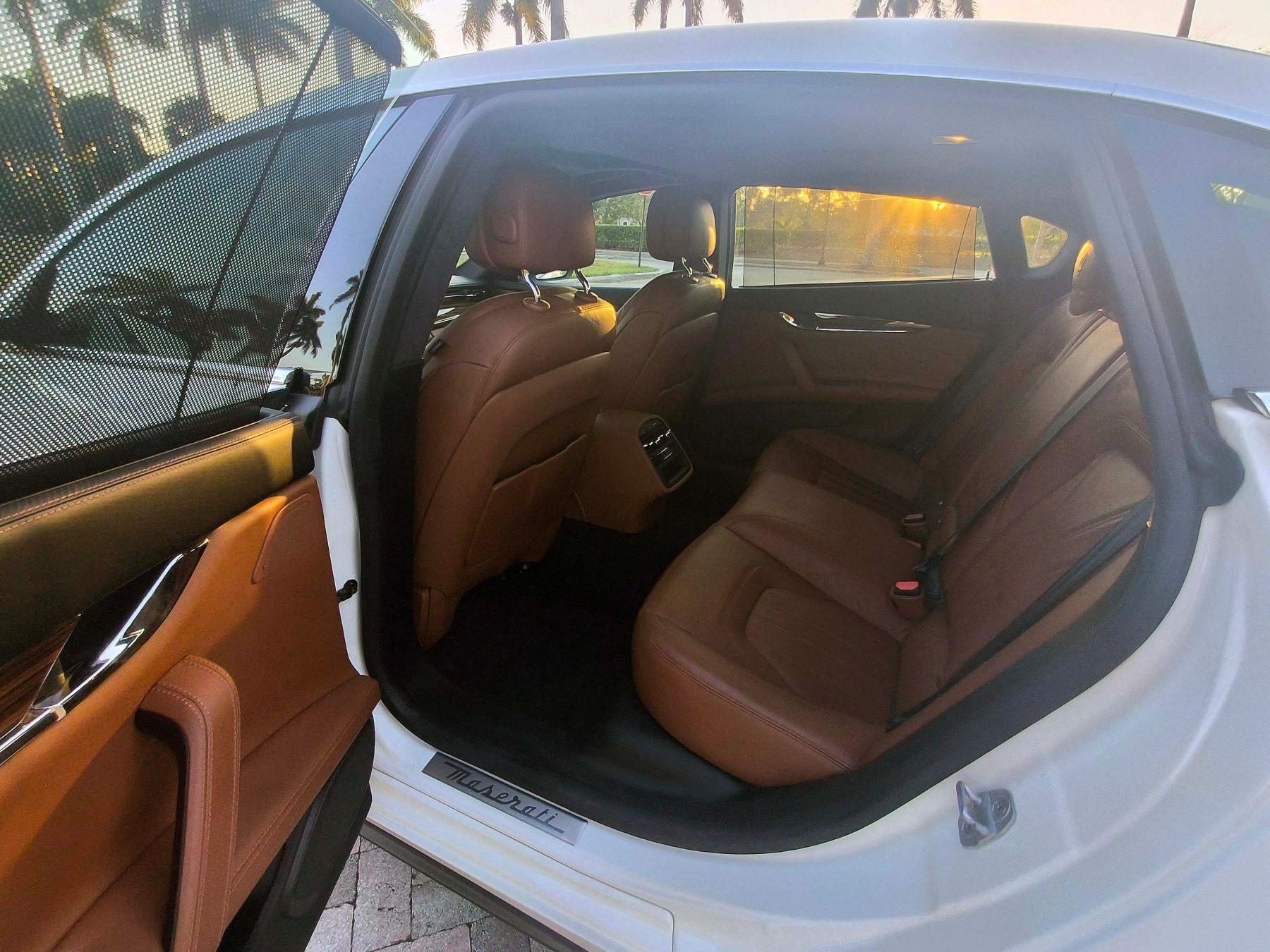 Maserati Quattroporte - Thumbnail 11