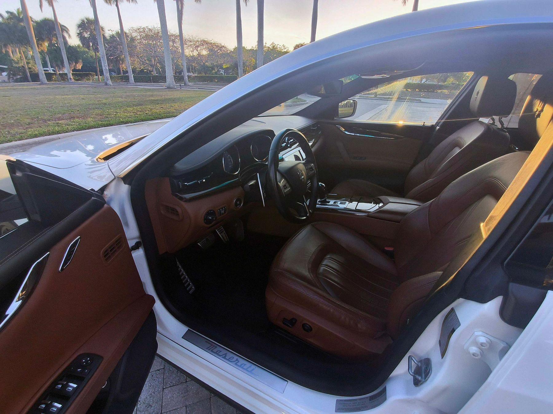 Maserati Quattroporte - Thumbnail 4