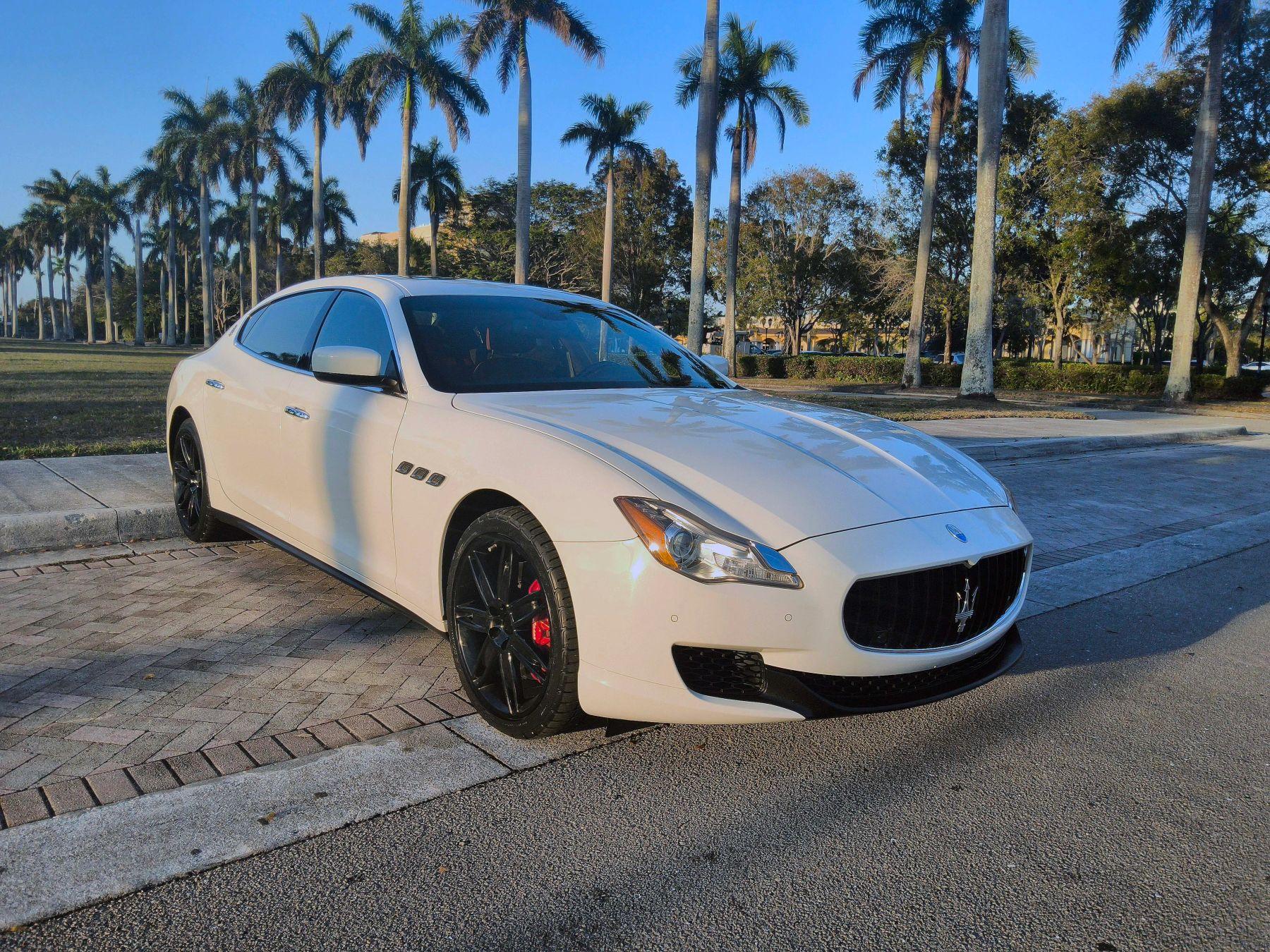 Maserati Quattroporte - View 1