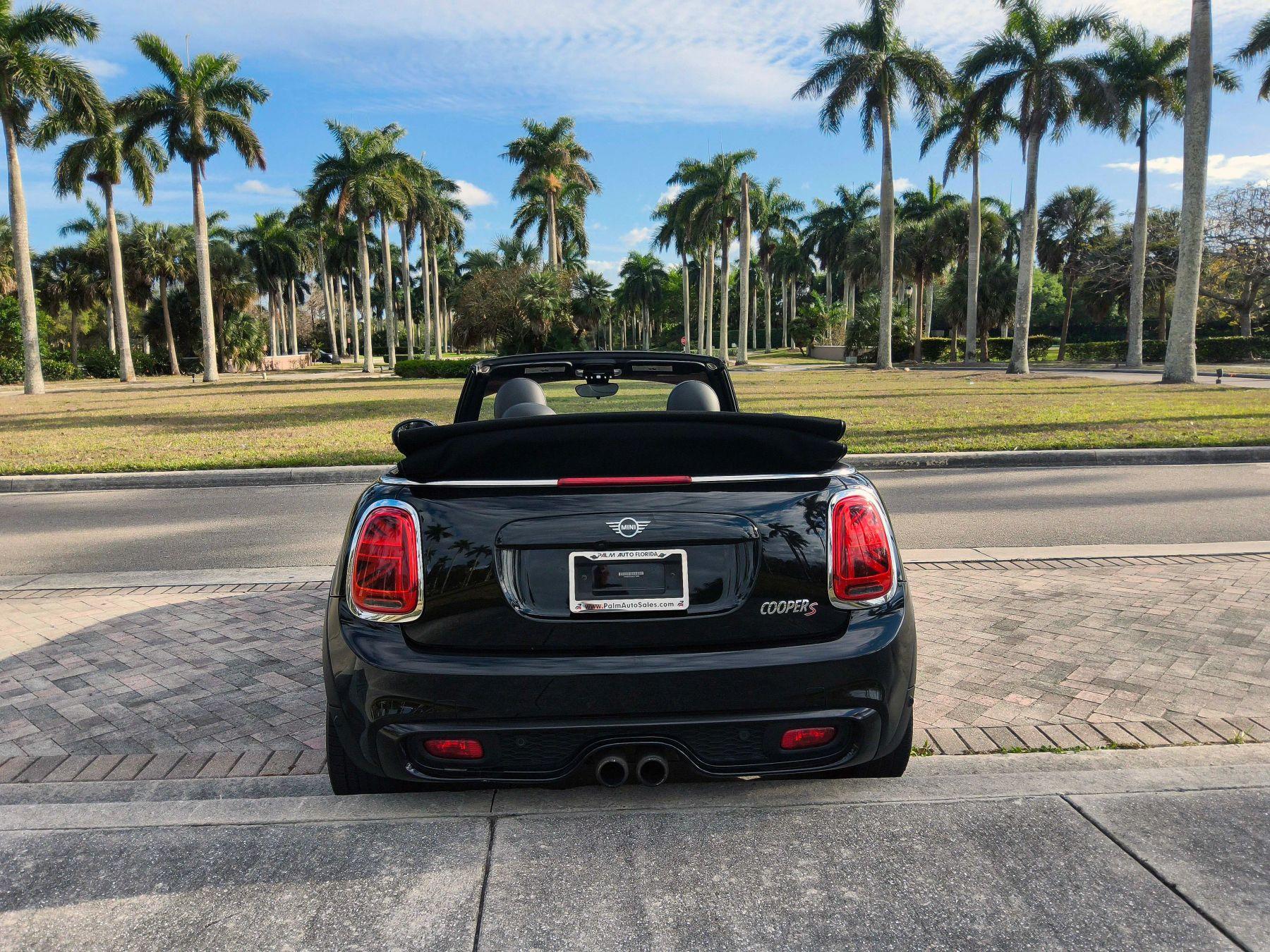 Mini Convertible - Thumbnail 20