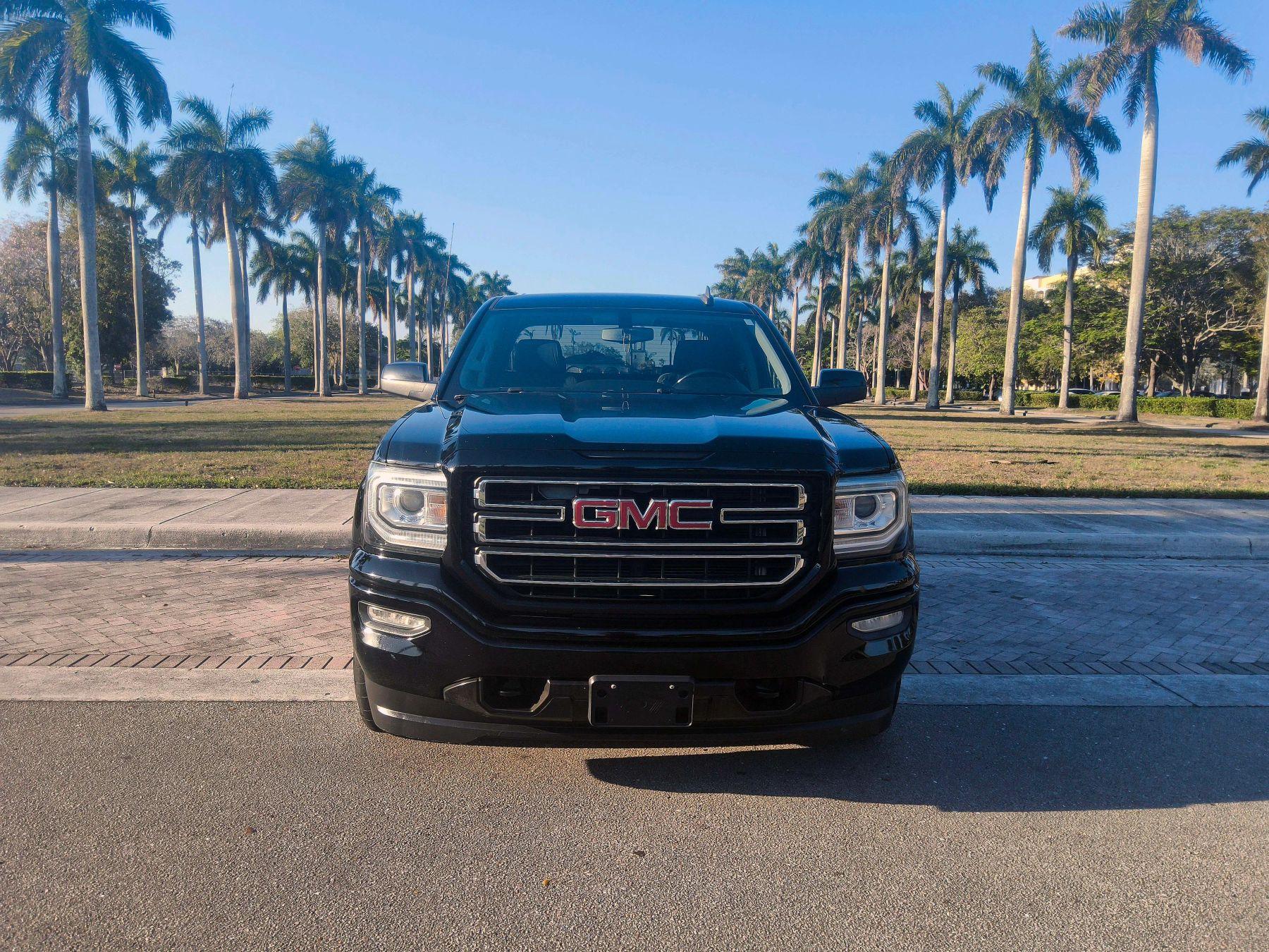 Gmc Sierra 1500 Crew Cab - Thumbnail 3