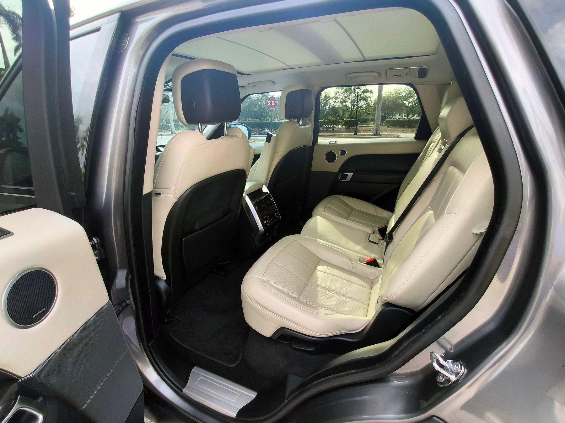 Land Rover Range Rover Sport - Thumbnail 11