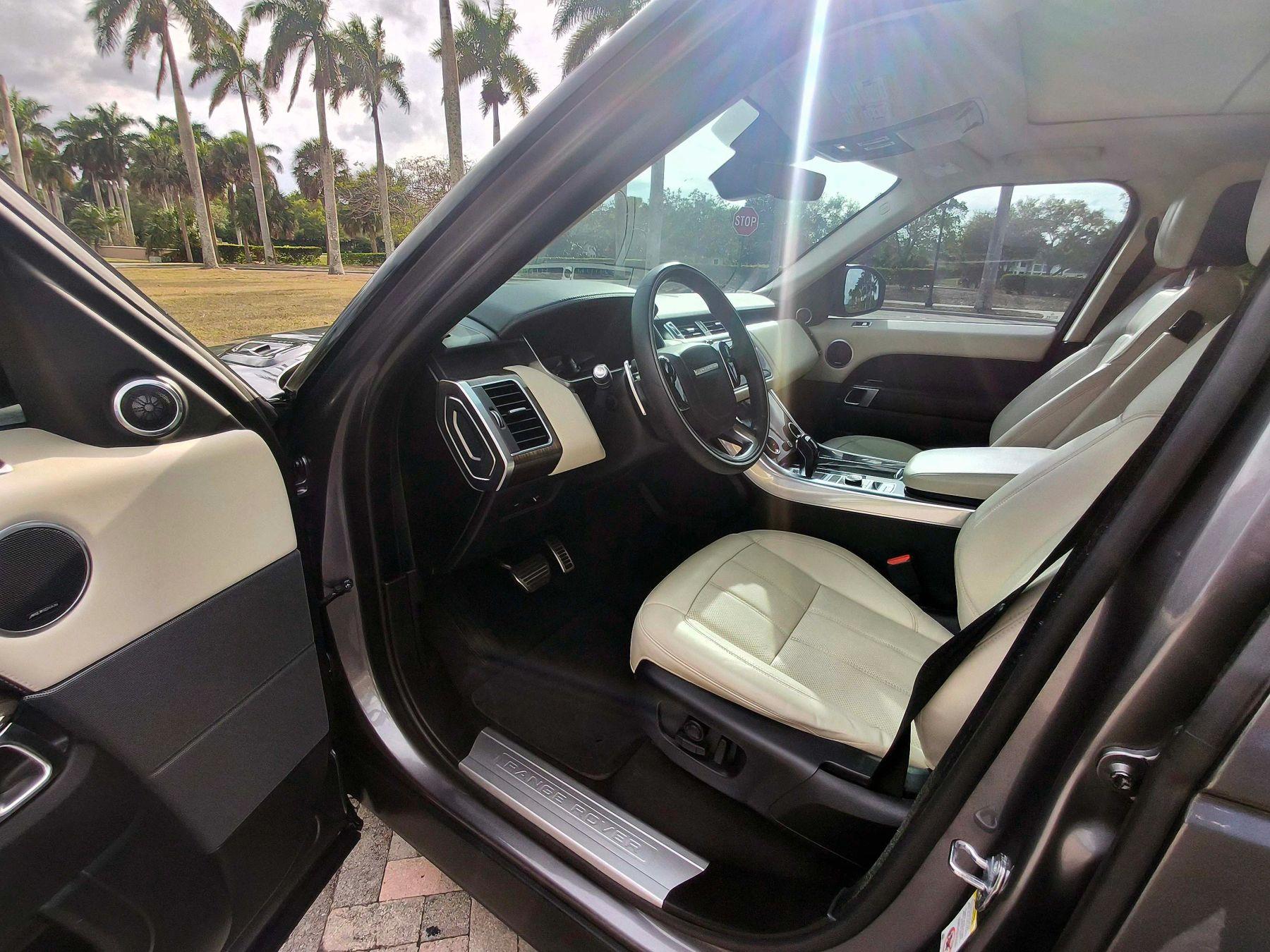 Land Rover Range Rover Sport - Thumbnail 4