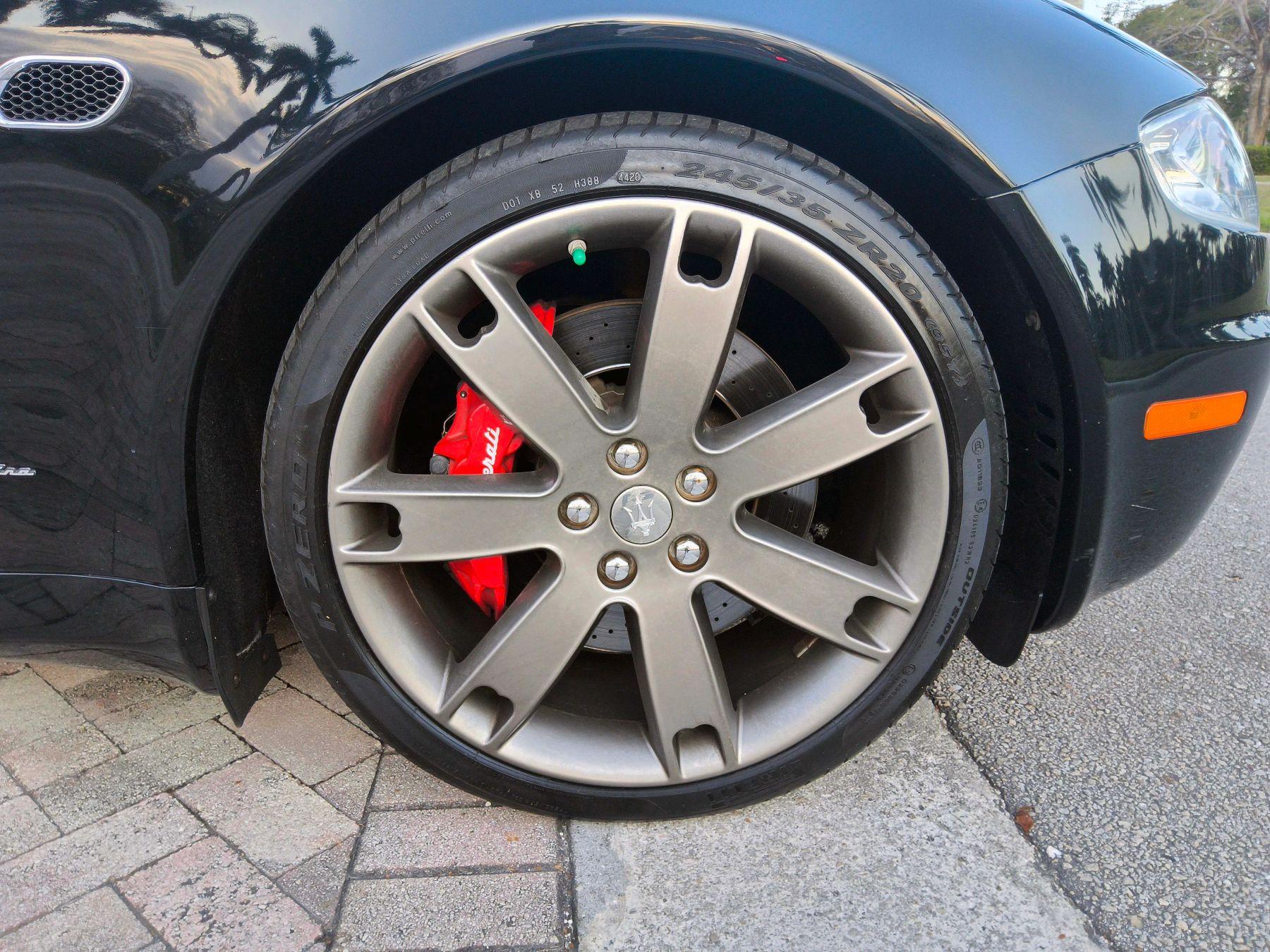 Maserati Quattroporte - Thumbnail 17