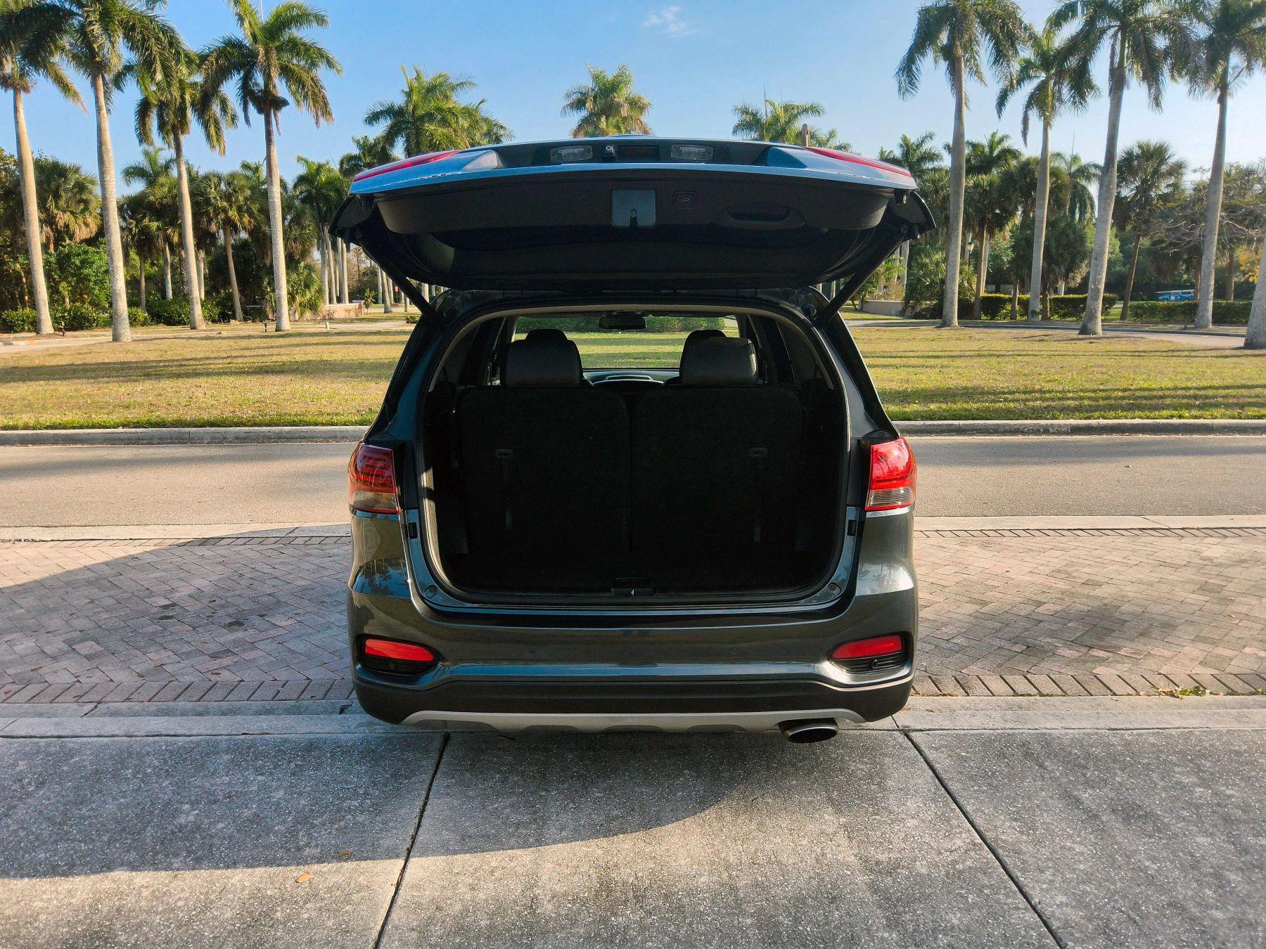 Kia Sorento - Thumbnail 13