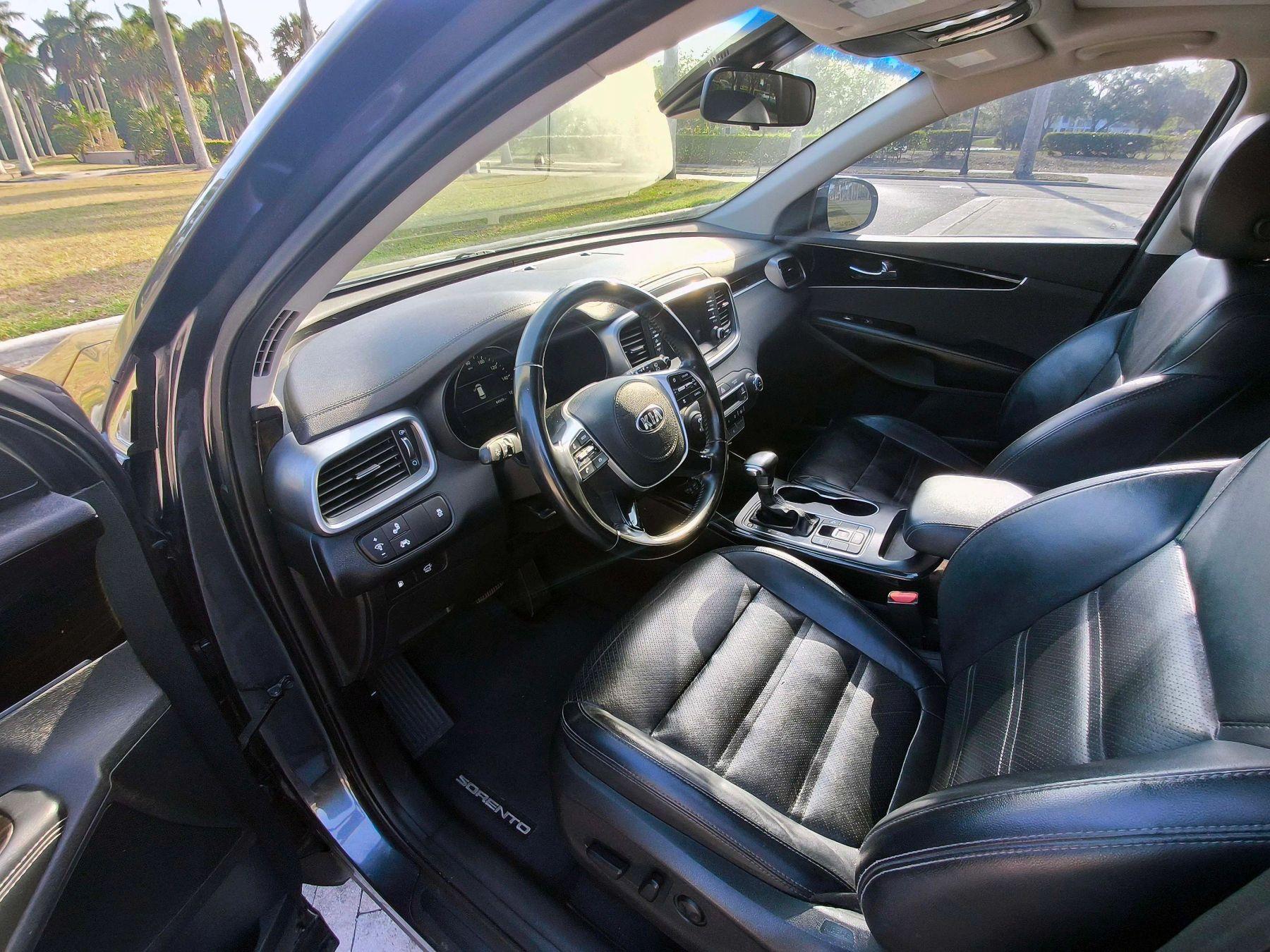 Kia Sorento - Thumbnail 5