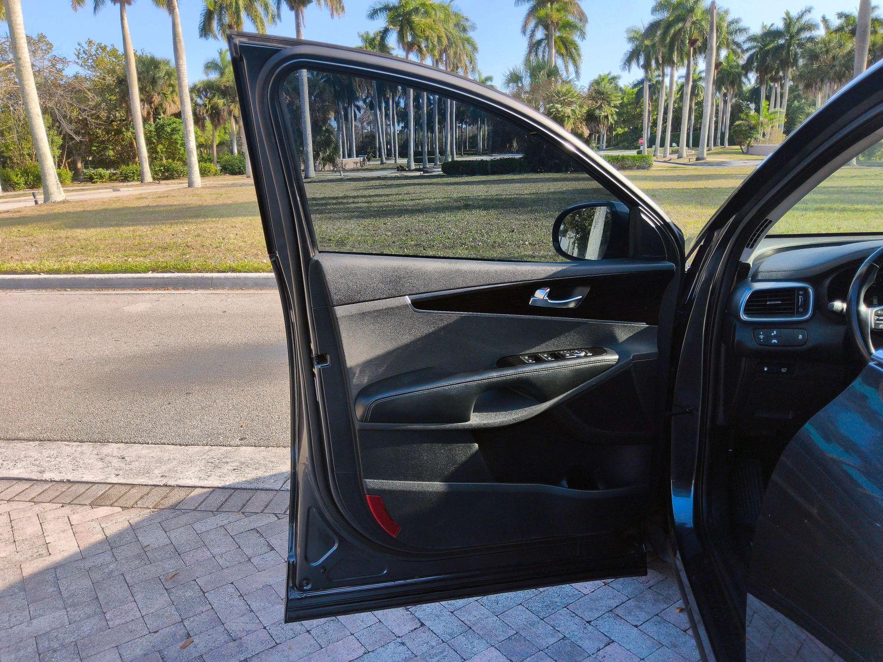 Kia Sorento - Thumbnail 19