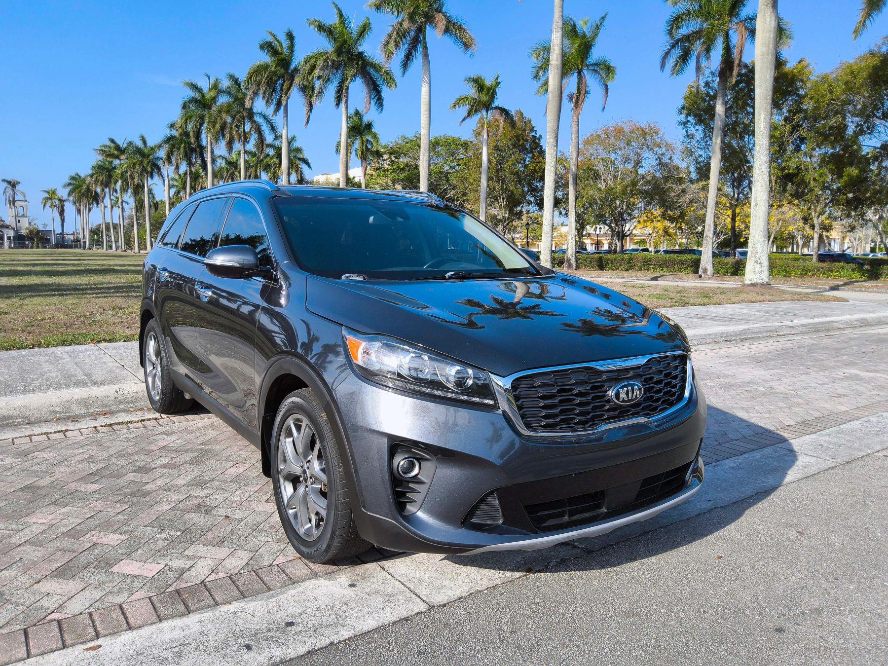 Kia Sorento - View 1