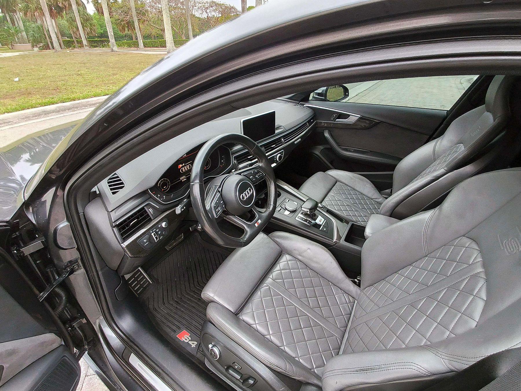 Audi S4 - Thumbnail 5